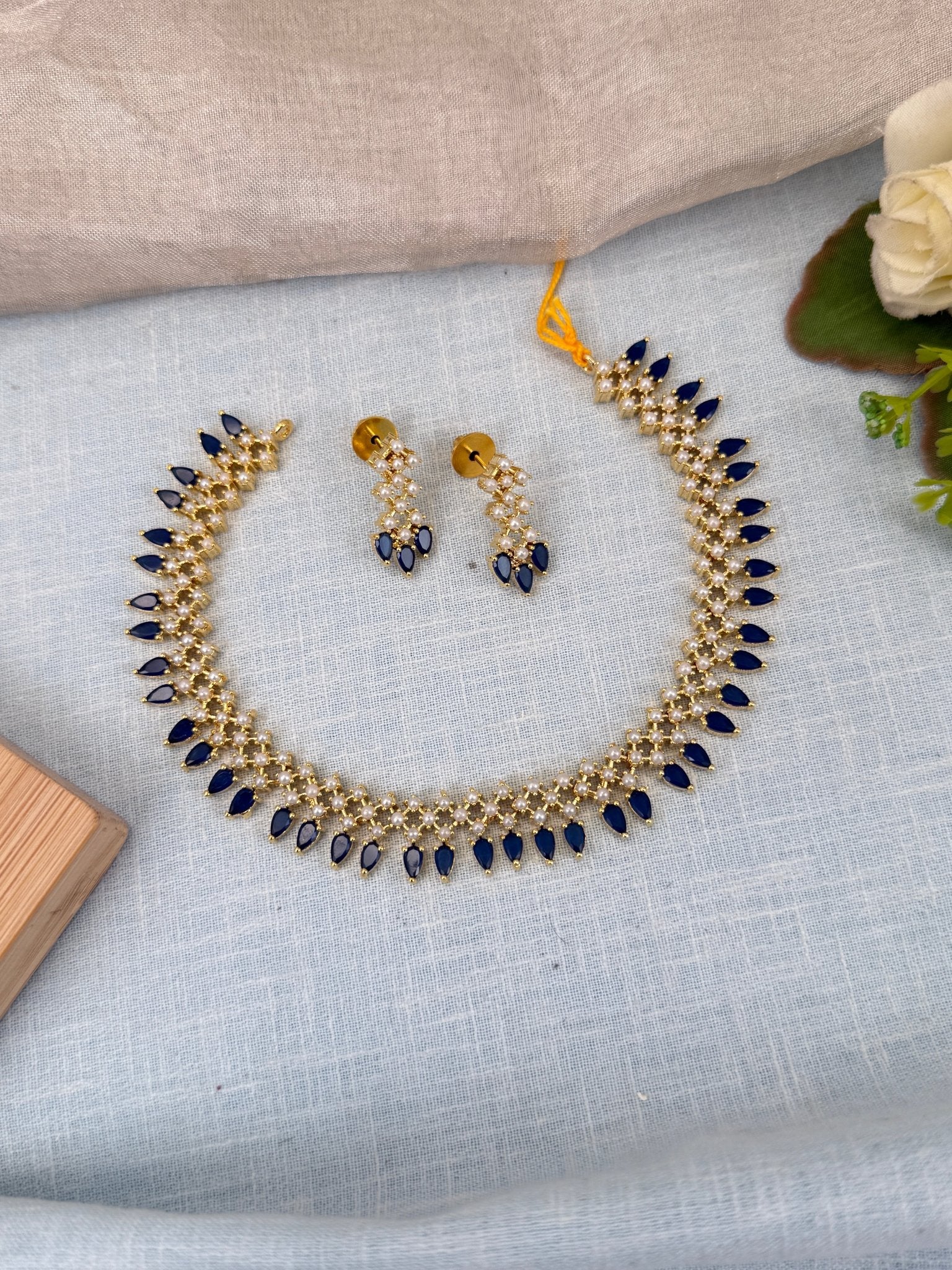 Royal Pearl Stone Short Necklace Set 559 - Mahilas