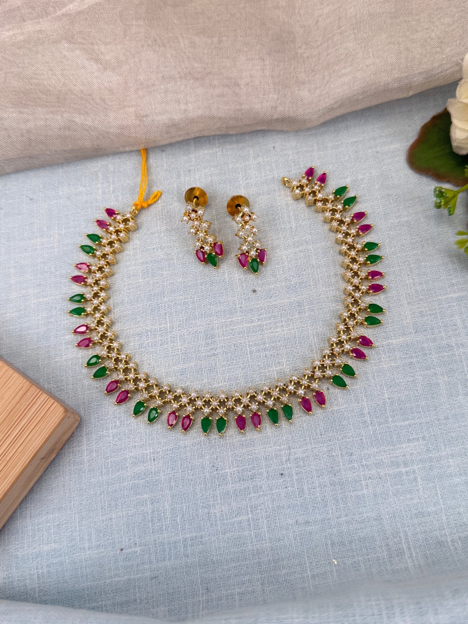 Royal Pearl Stone Short Necklace Set 560 - Mahilas