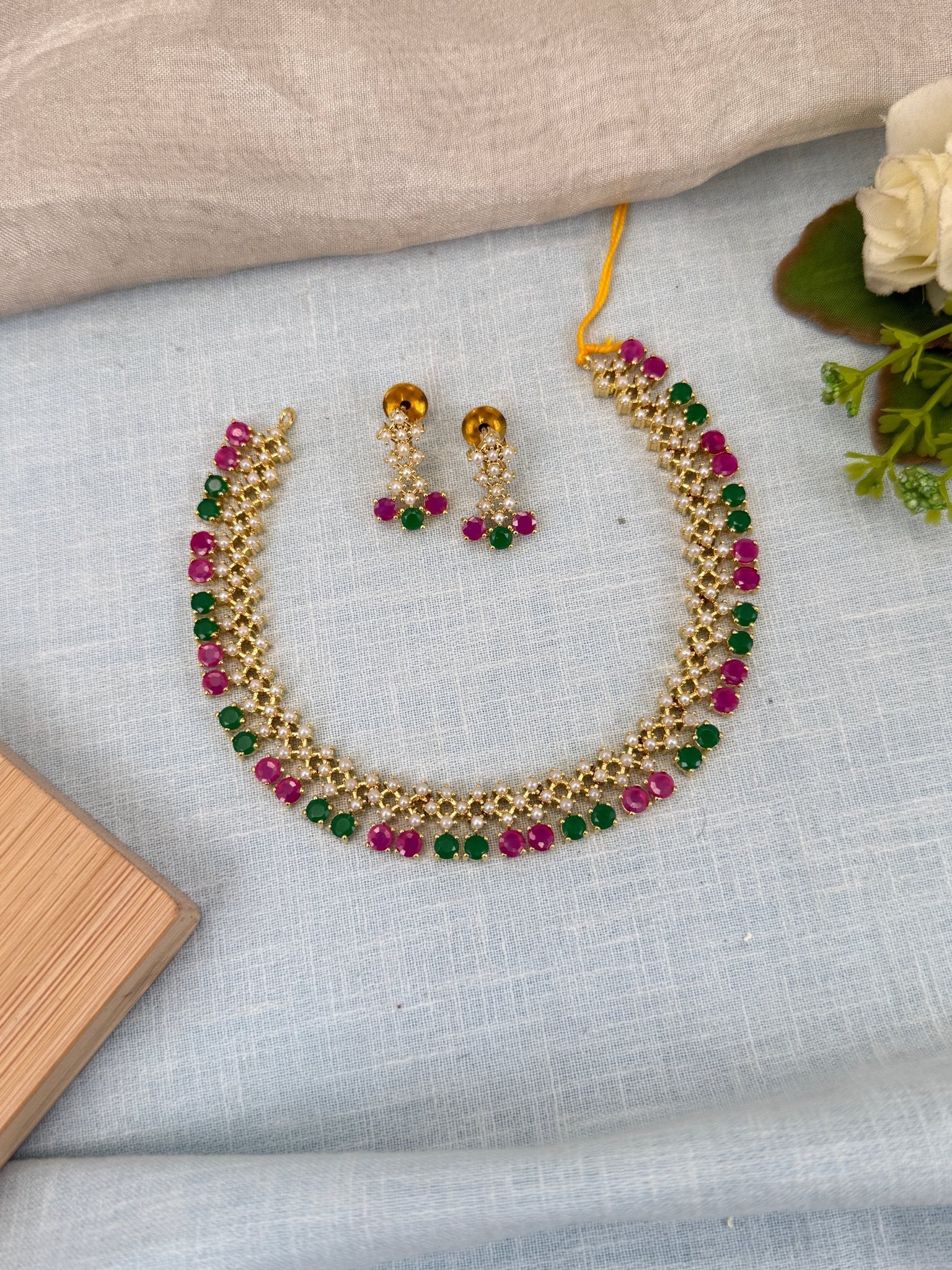 Royal Pearl Stone Short Necklace Set 568 - Mahilas