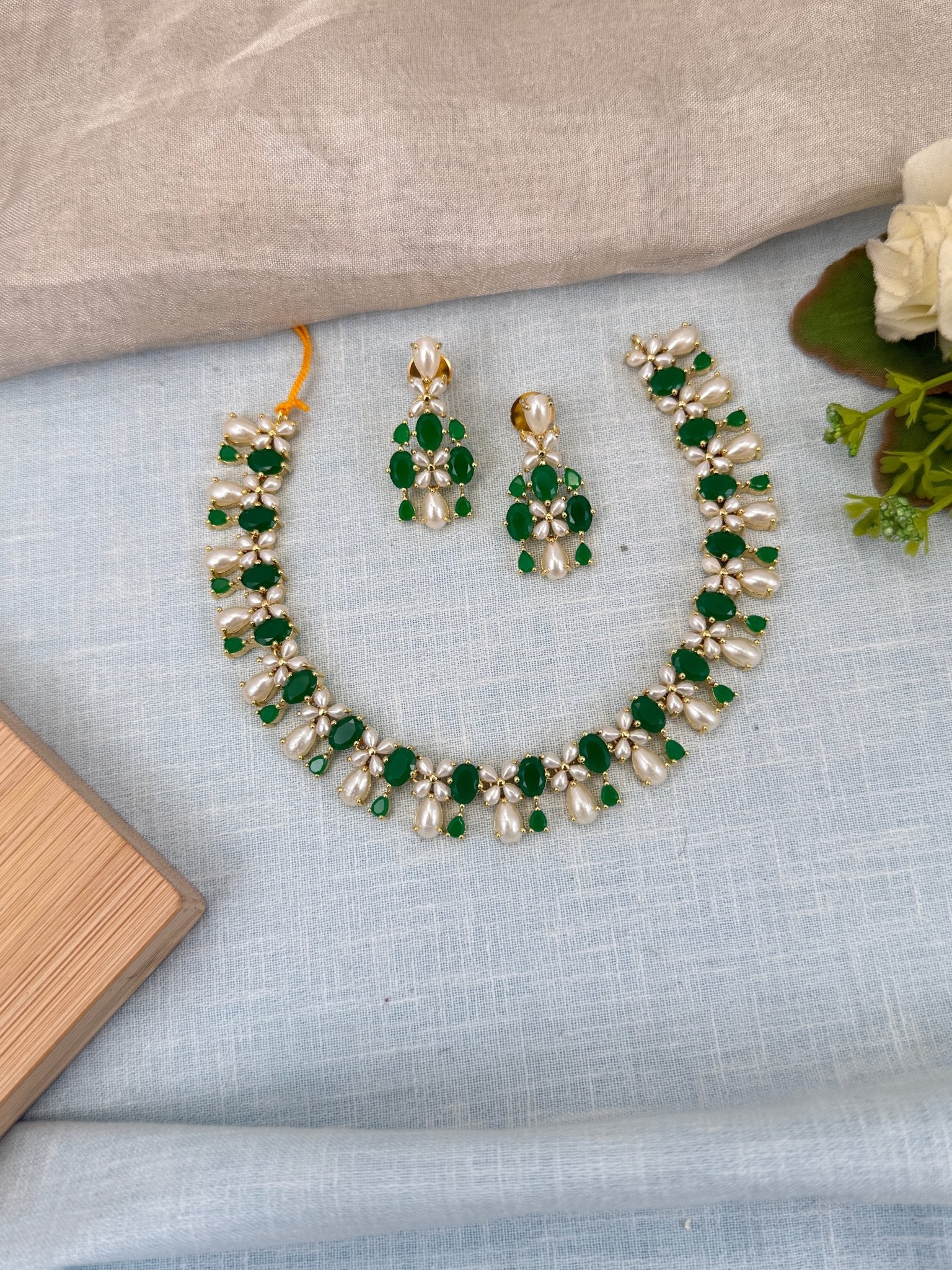 Royal Pearl Stone Short Necklace Set 572 - Mahilas