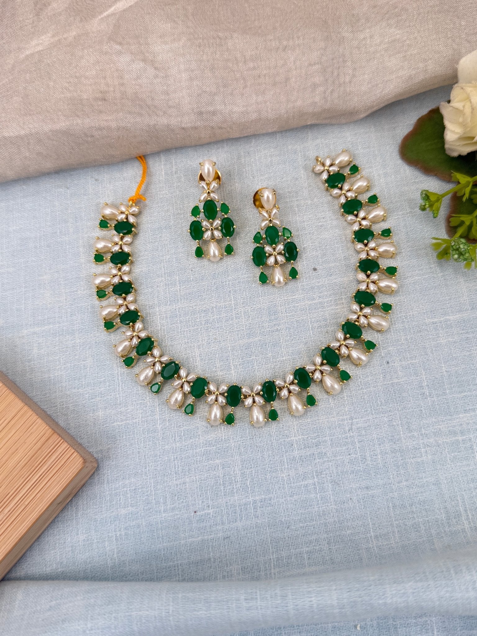 Royal Pearl Stone Short Necklace Set 572 - Mahilas