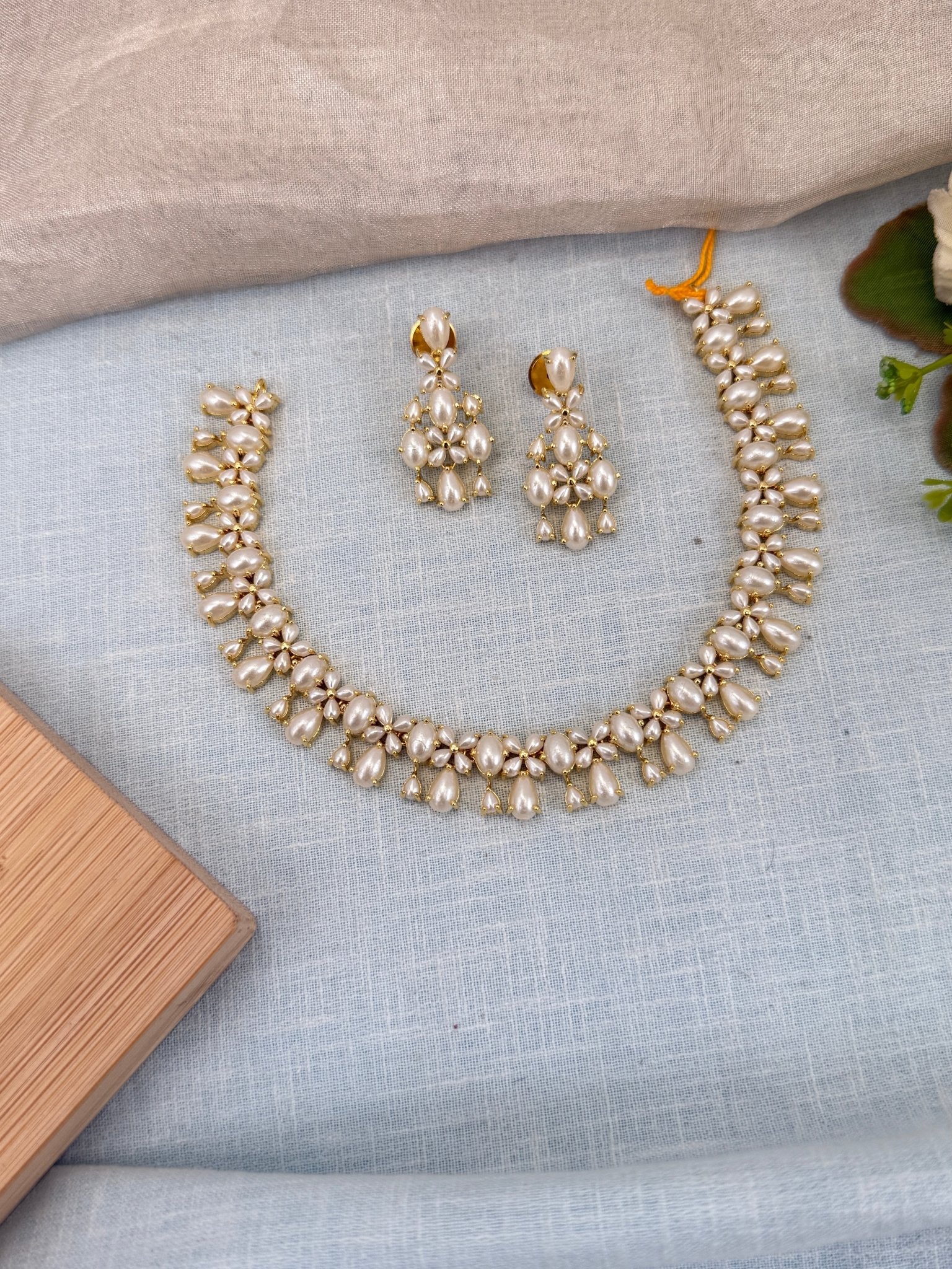 Royal Pearl Stone Short Necklace Set 576 - Mahilas