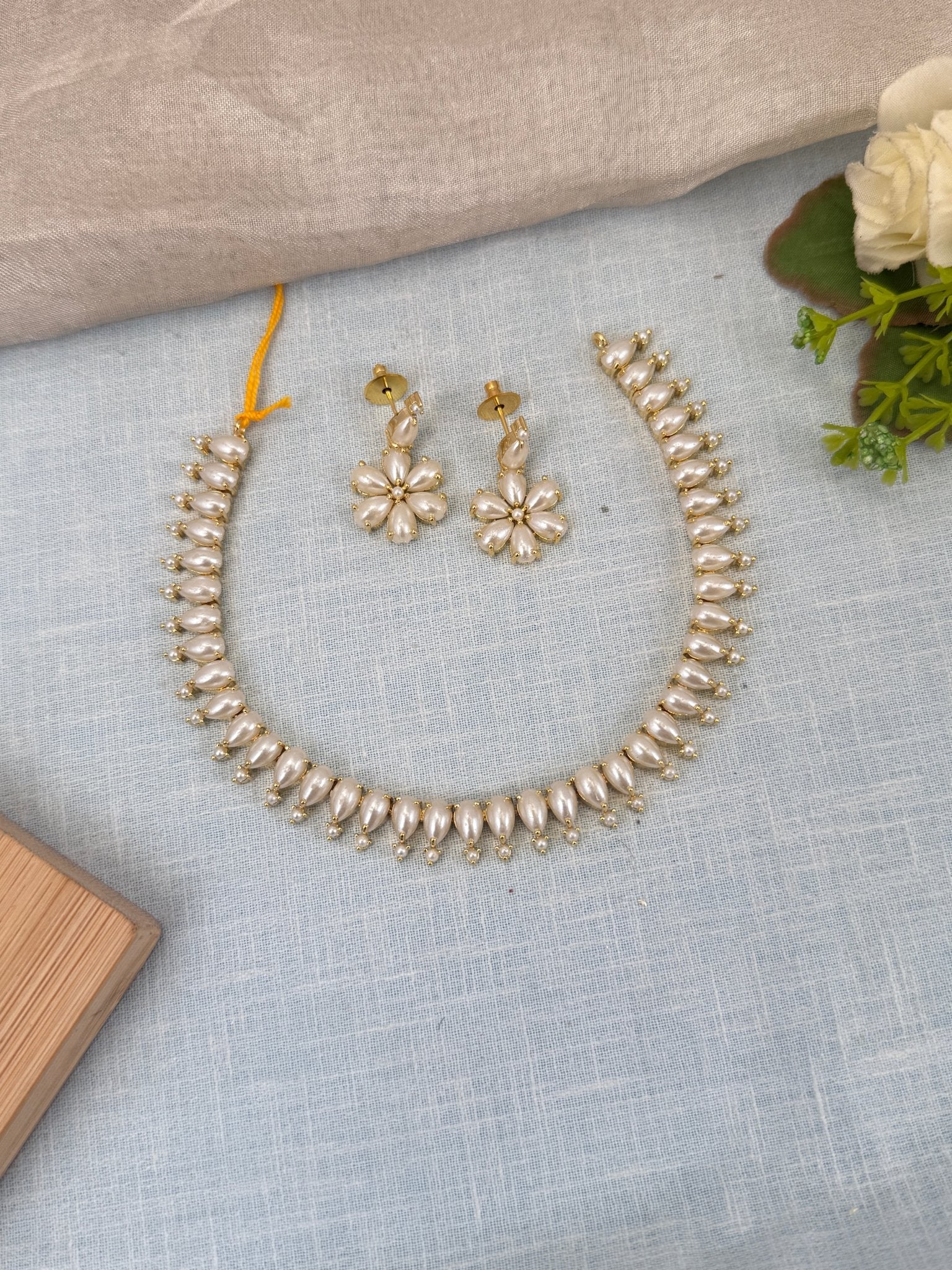 Royal Pearl Stone Short Necklace Set 584 - Mahilas