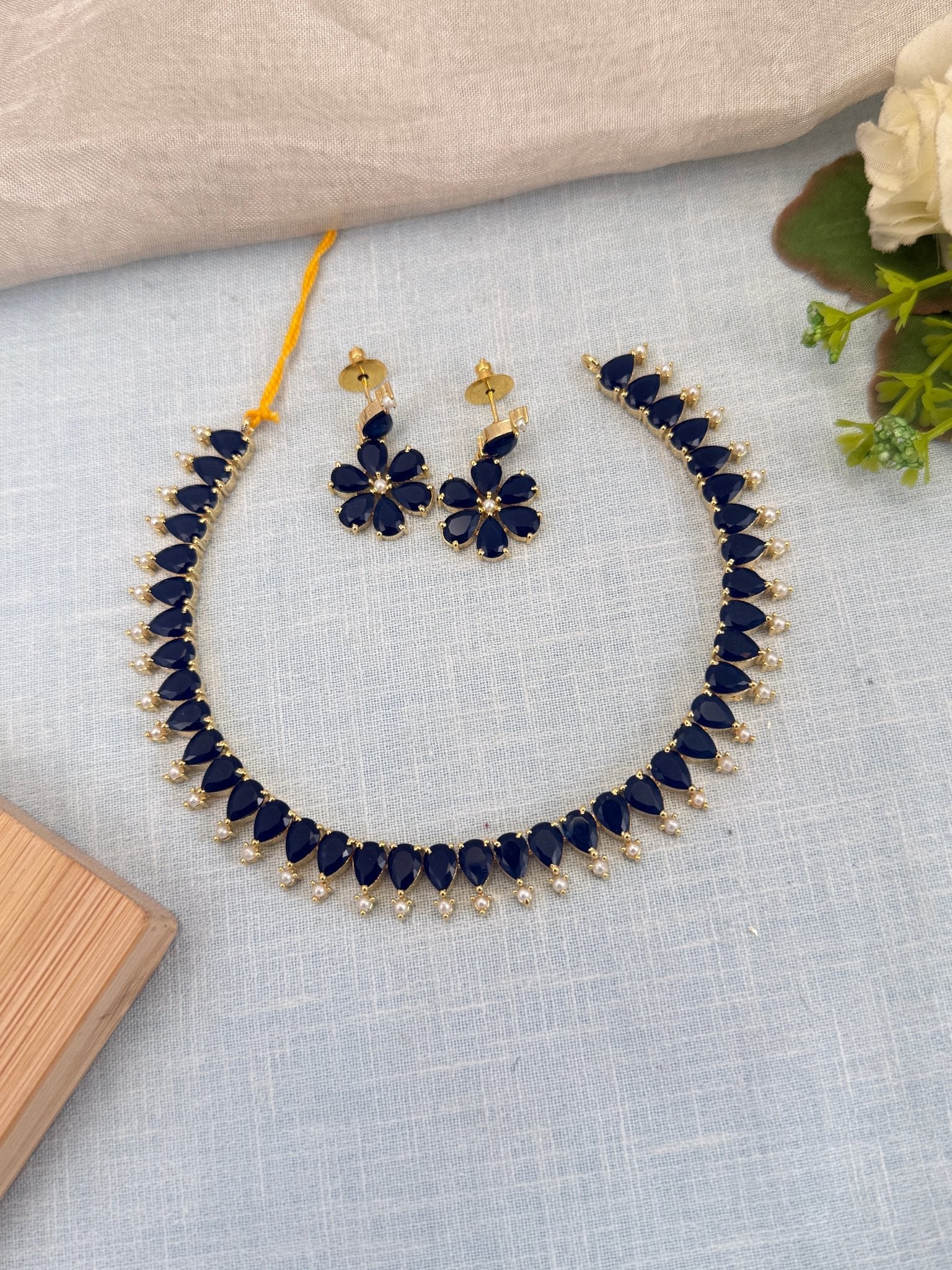 Royal Pearl Stone Short Necklace Set 587 - Mahilas
