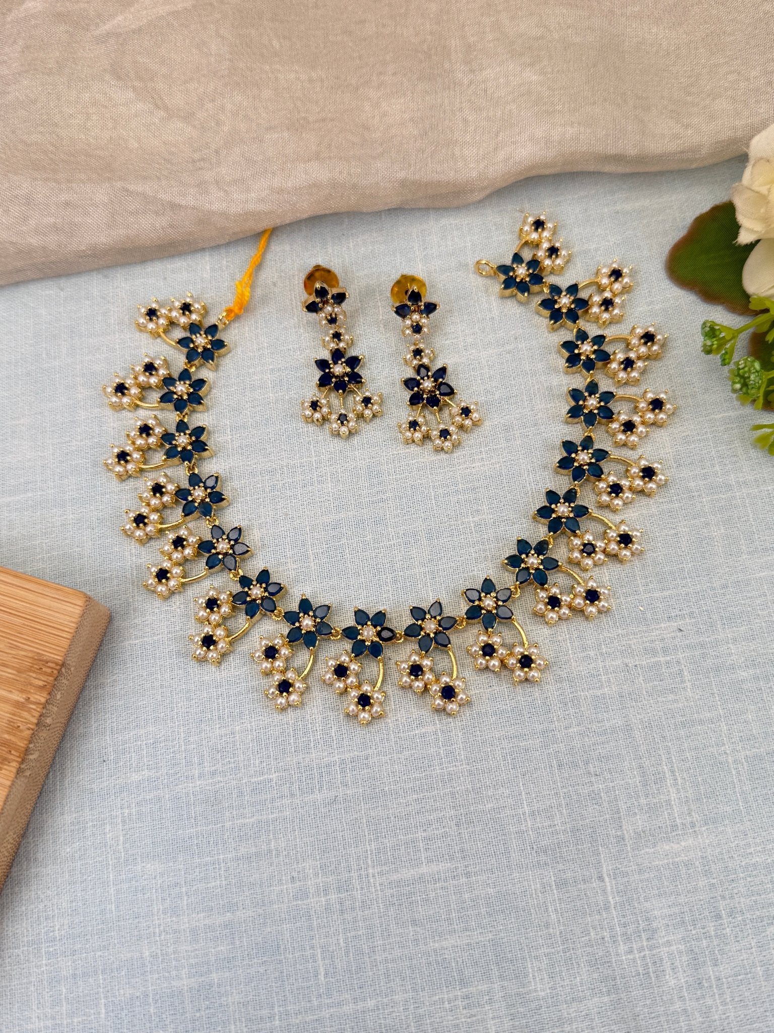 Royal Pearl Stone Short Necklace Set 590 - Mahilas