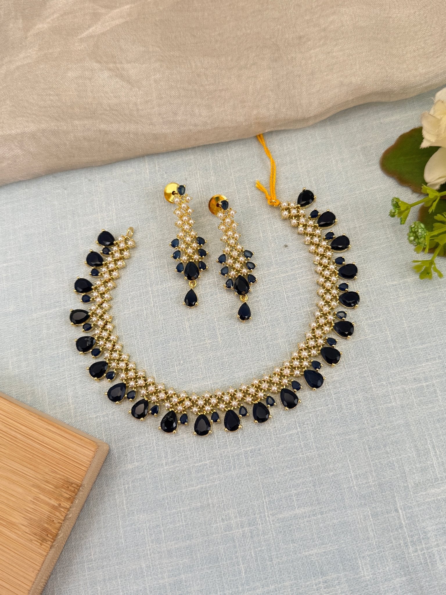 Royal Pearl Stone Short Necklace Set 598 - Mahilas