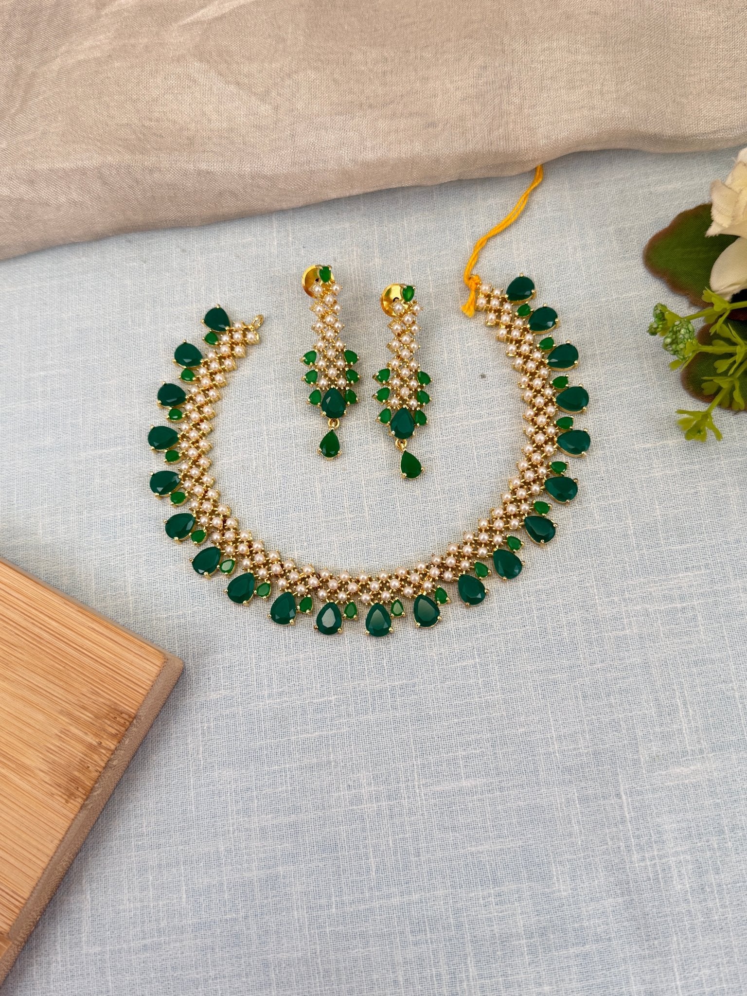 Royal Pearl Stone Short Necklace Set 599 - Mahilas