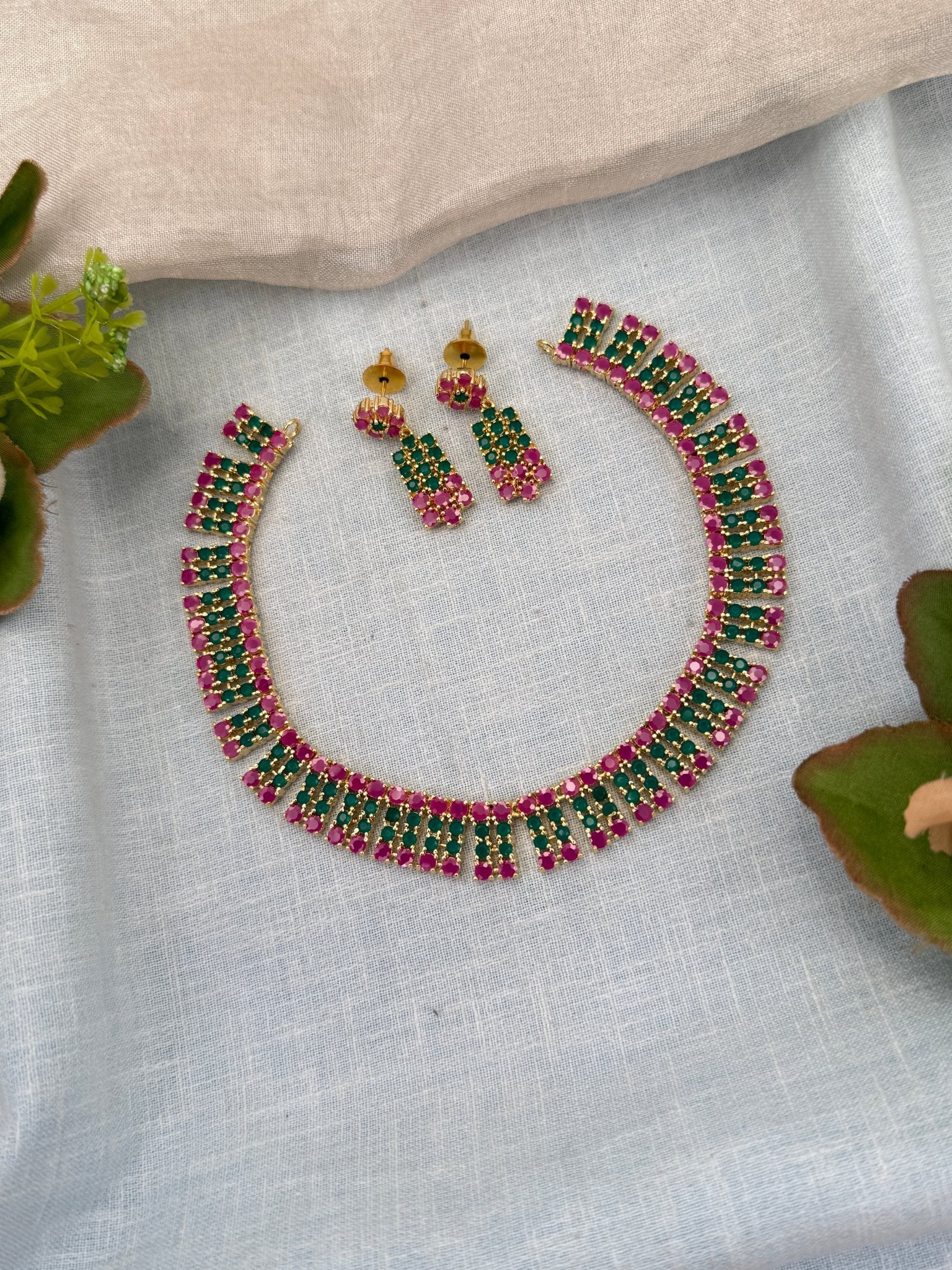 Royal Pearl Stone Short Necklace Set 652 - Mahilas