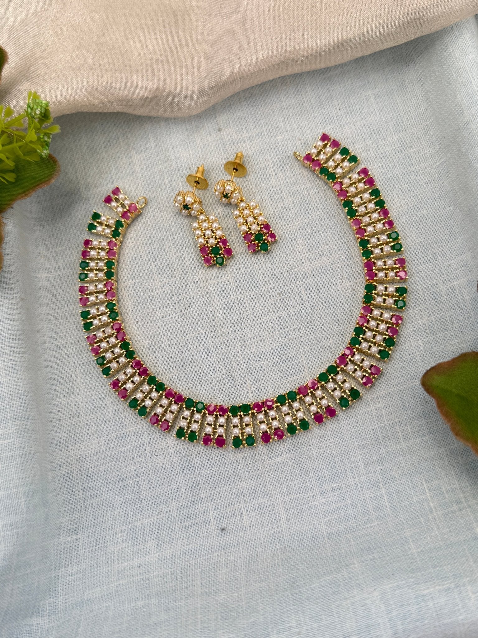 Royal Pearl Stone Short Necklace Set 654 - Mahilas