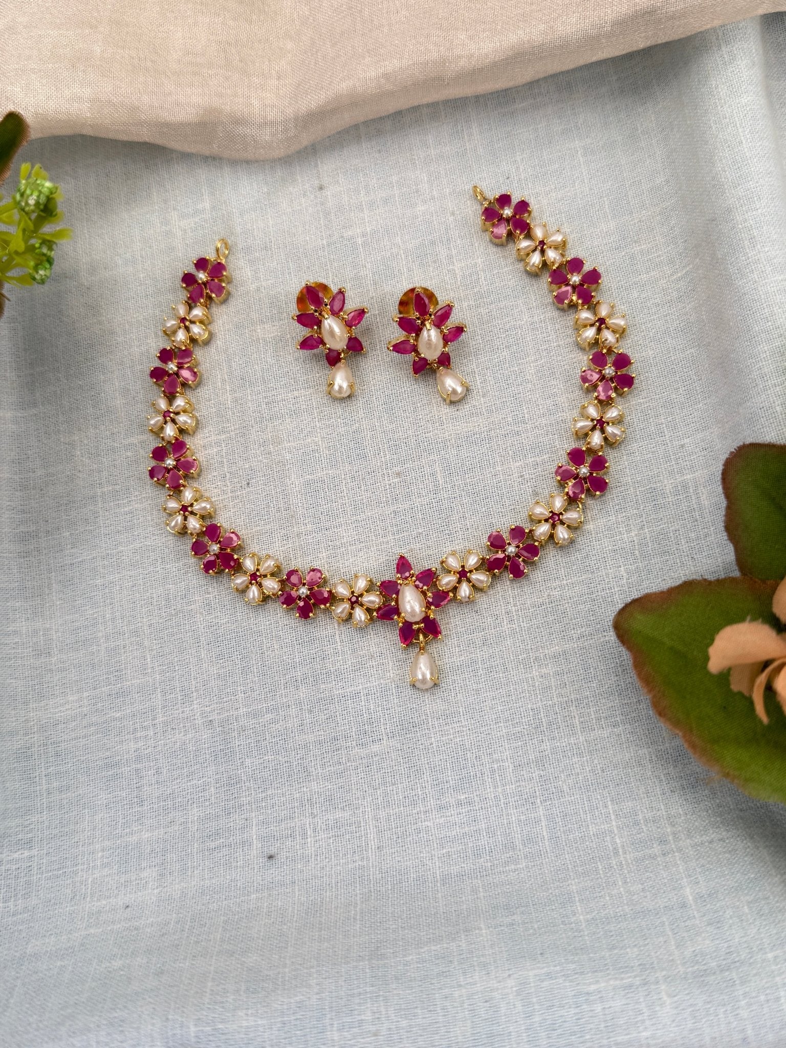Royal Pearl Stone Short Necklace Set 657 - Mahilas