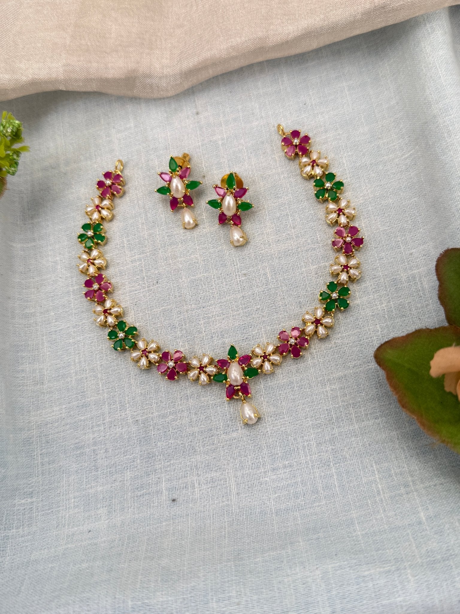 Royal Pearl Stone Short Necklace Set 659 - Mahilas