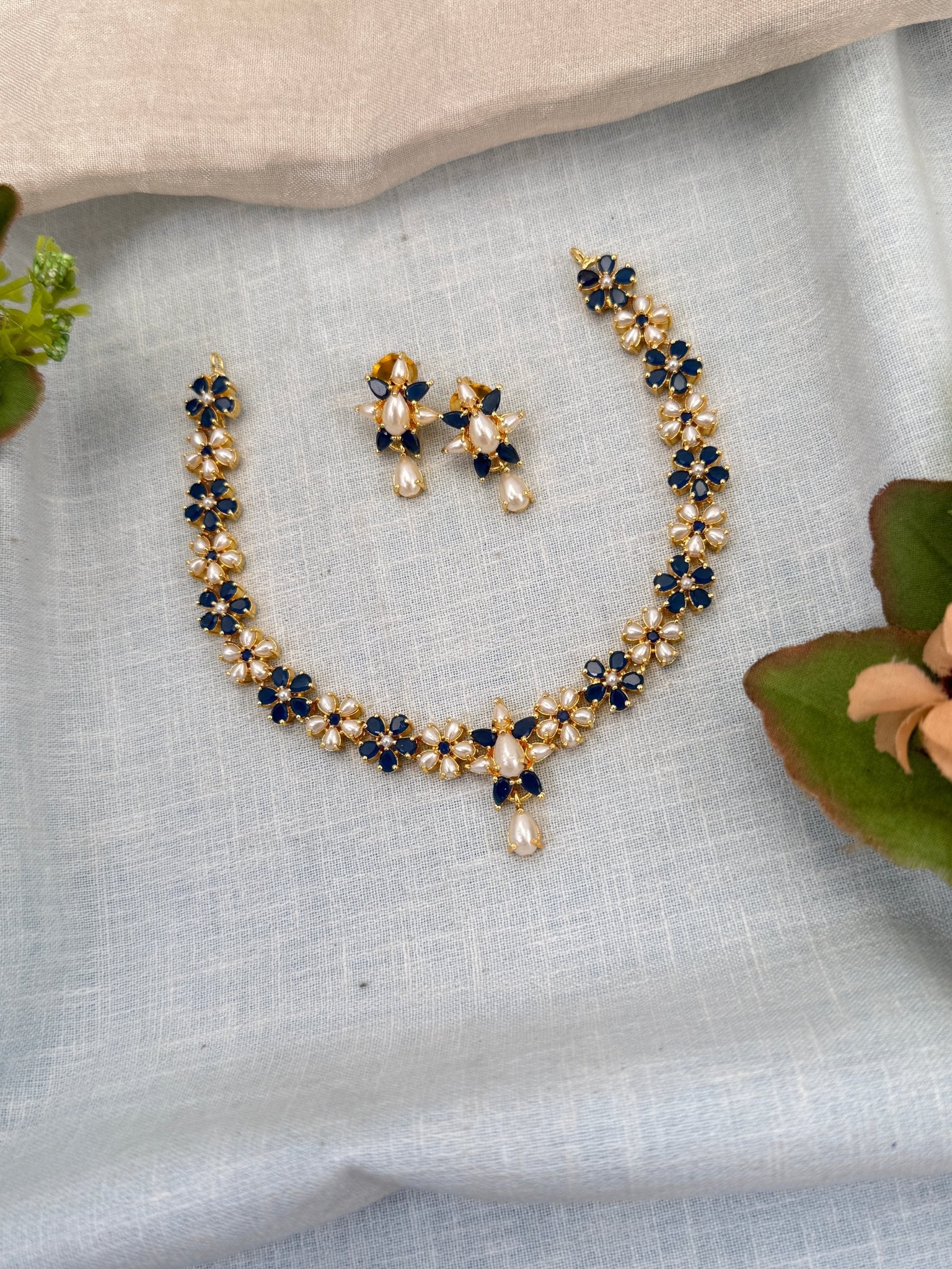 Royal Pearl Stone Short Necklace Set 661 - Mahilas
