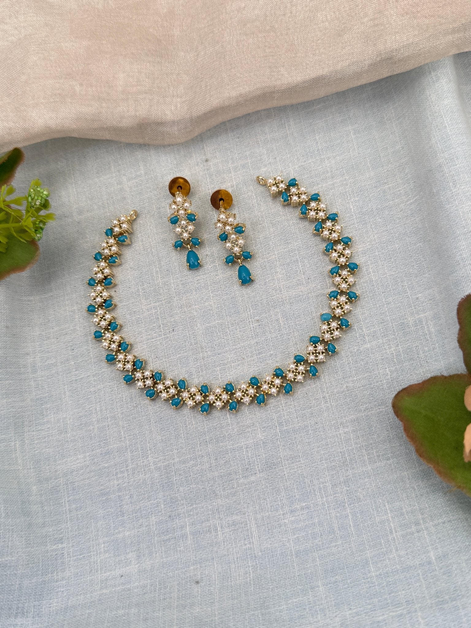 Royal Pearl Stone Short Necklace Set 672 - Mahilas