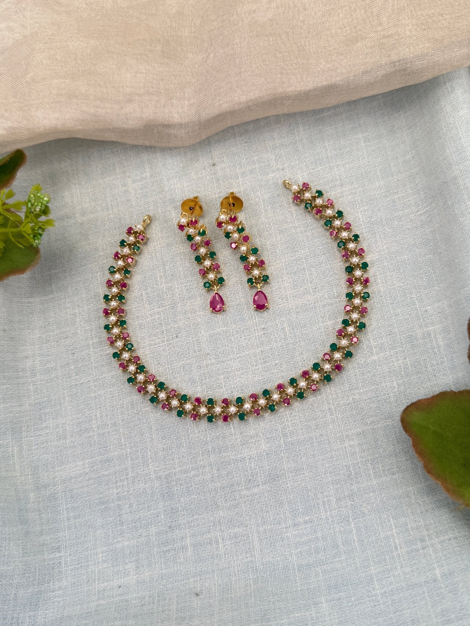 Royal Pearl Stone Short Necklace Set 673 - Mahilas