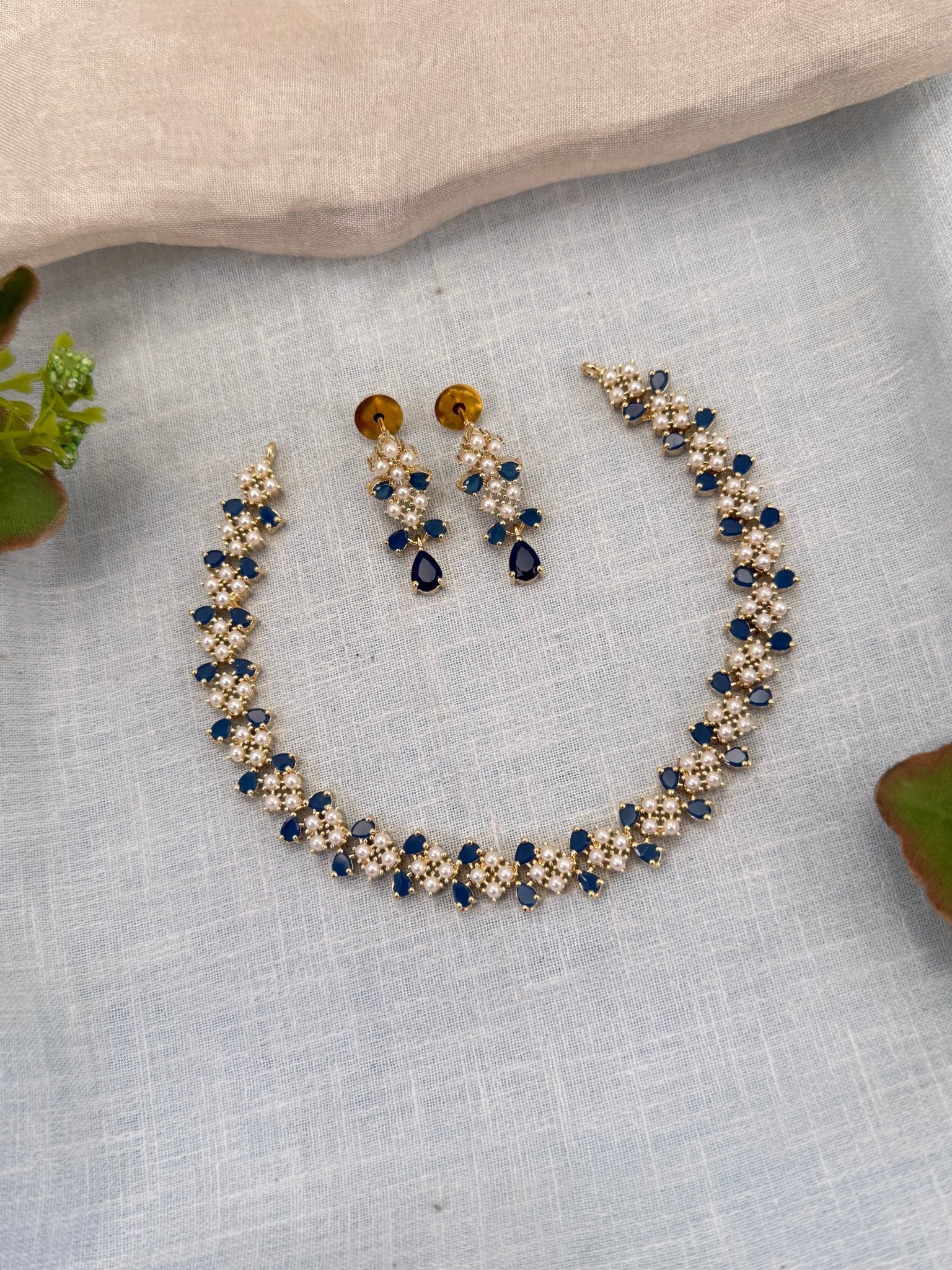 Royal Pearl Stone Short Necklace Set 680 - Mahilas