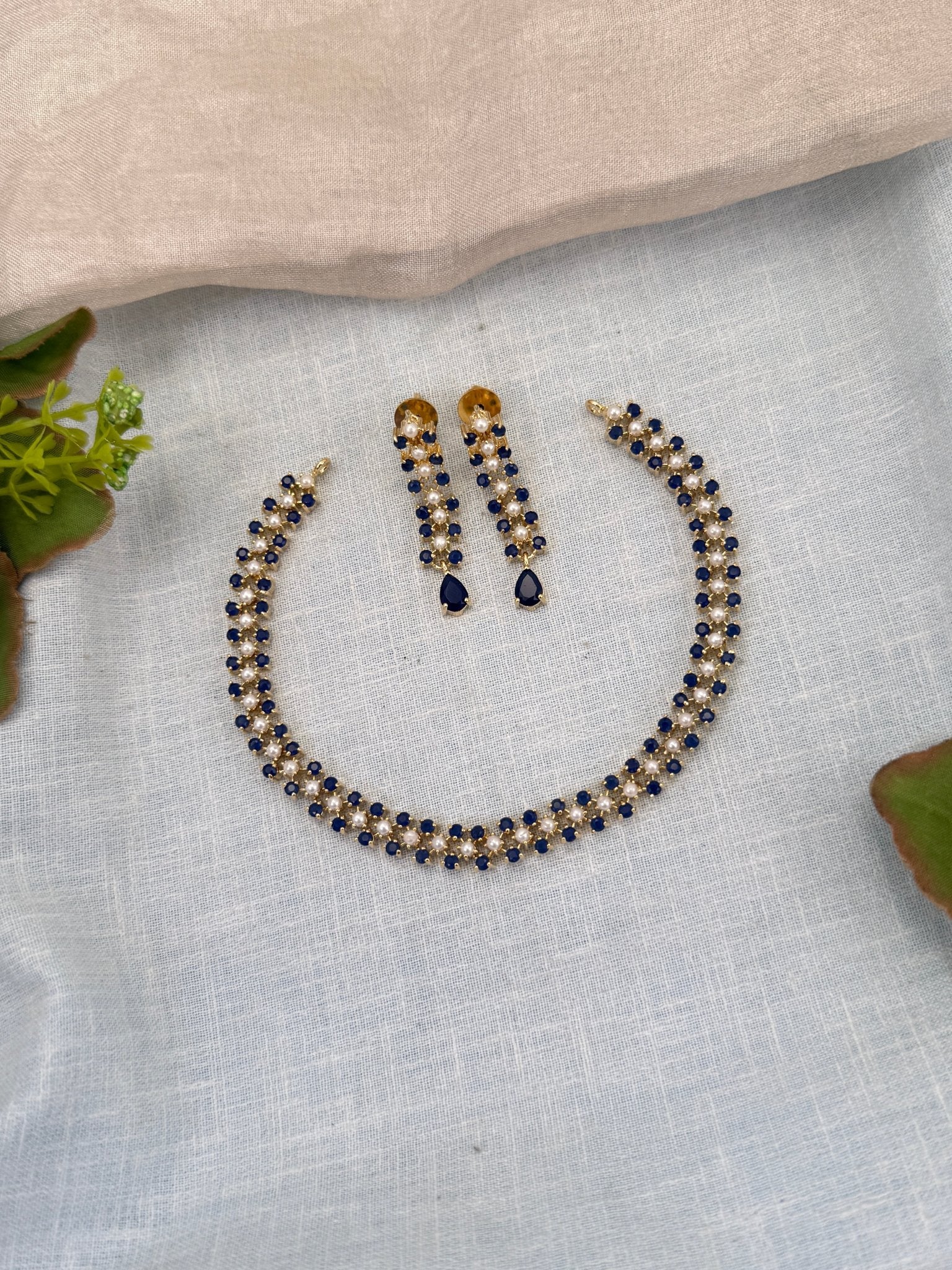 Royal Pearl Stone Short Necklace Set 682 - Mahilas