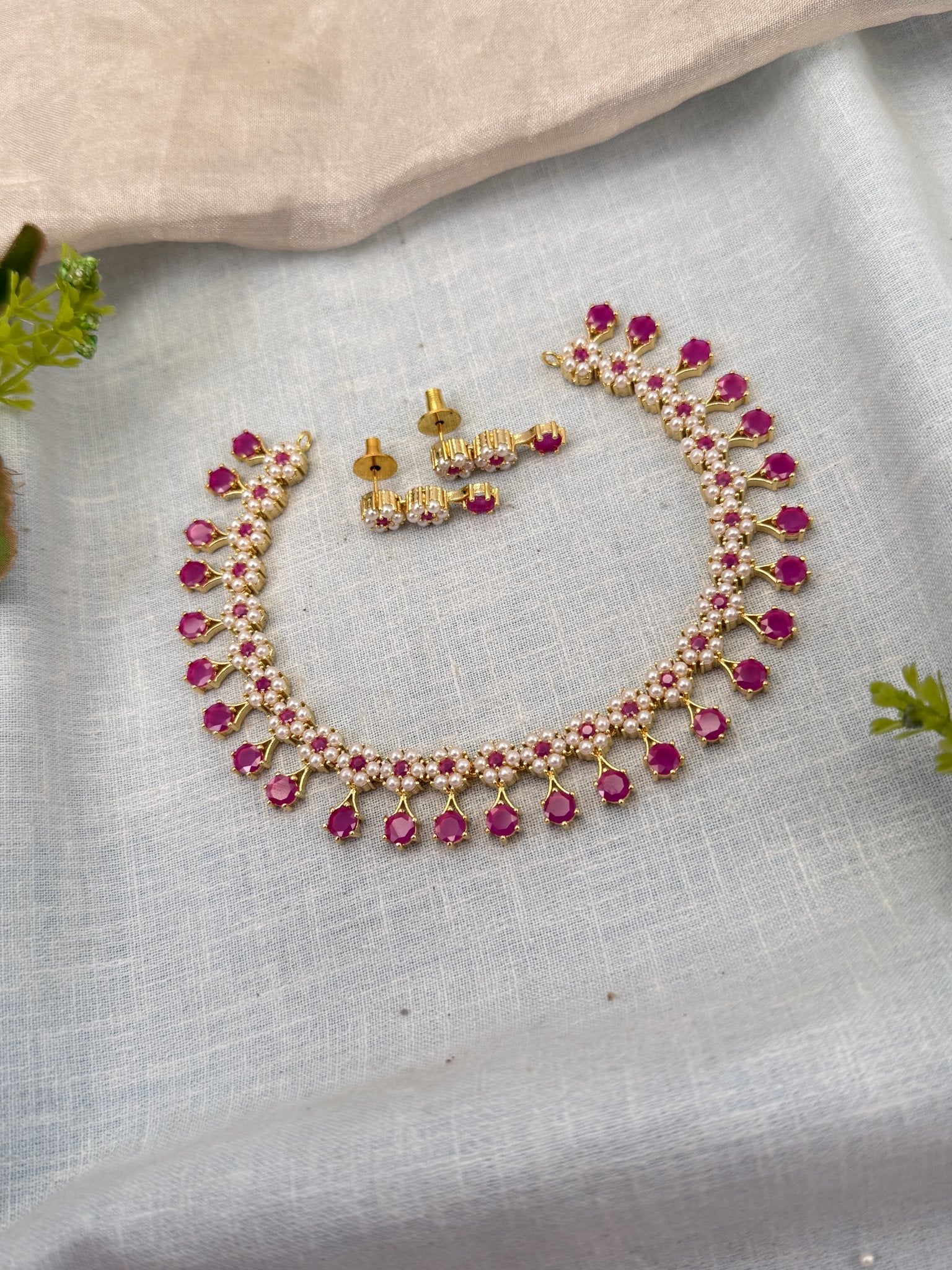 Royal Pearl Stone Short Necklace Set 690 - Mahilas