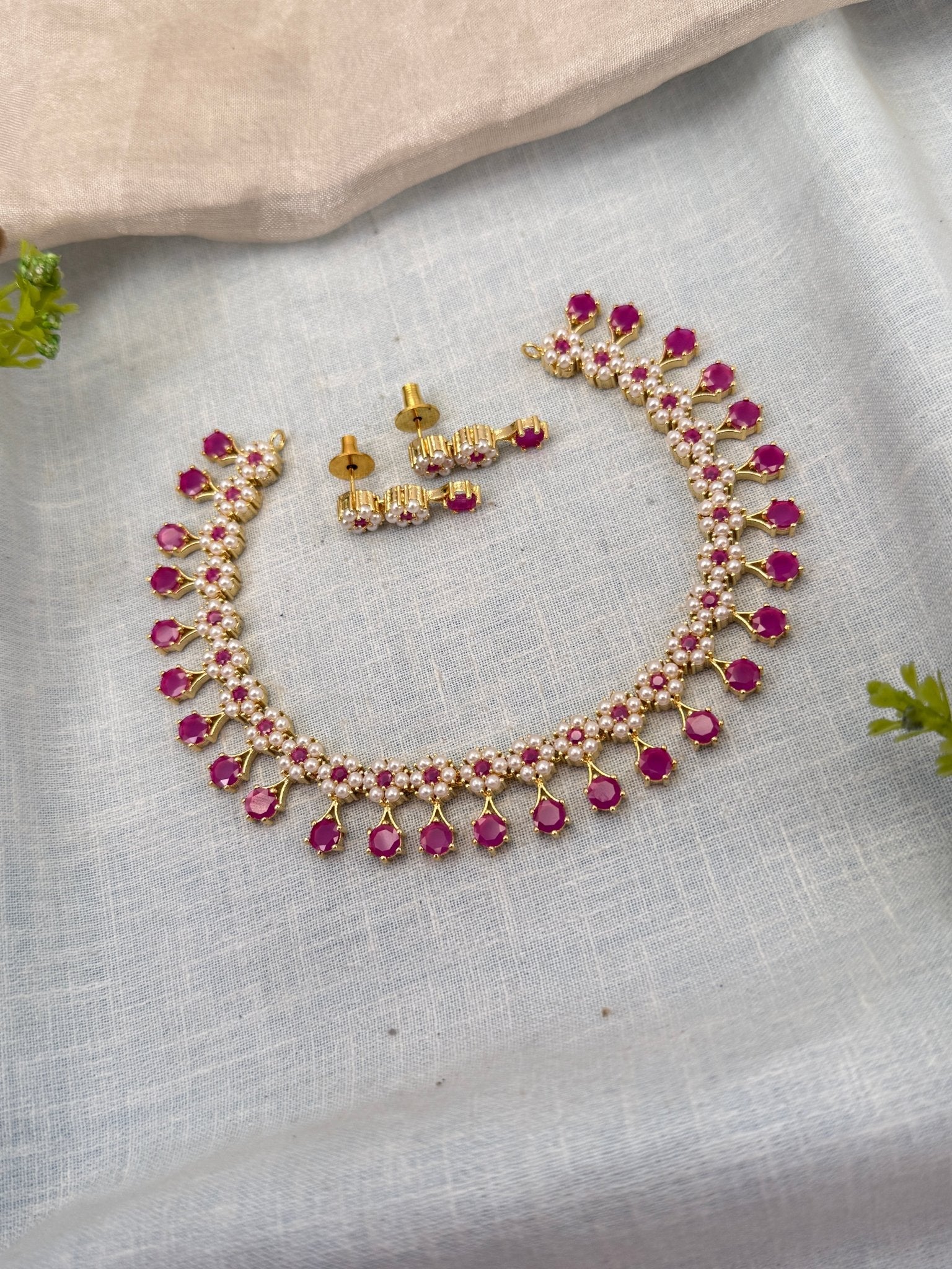 Royal Pearl Stone Short Necklace Set 690 - Mahilas