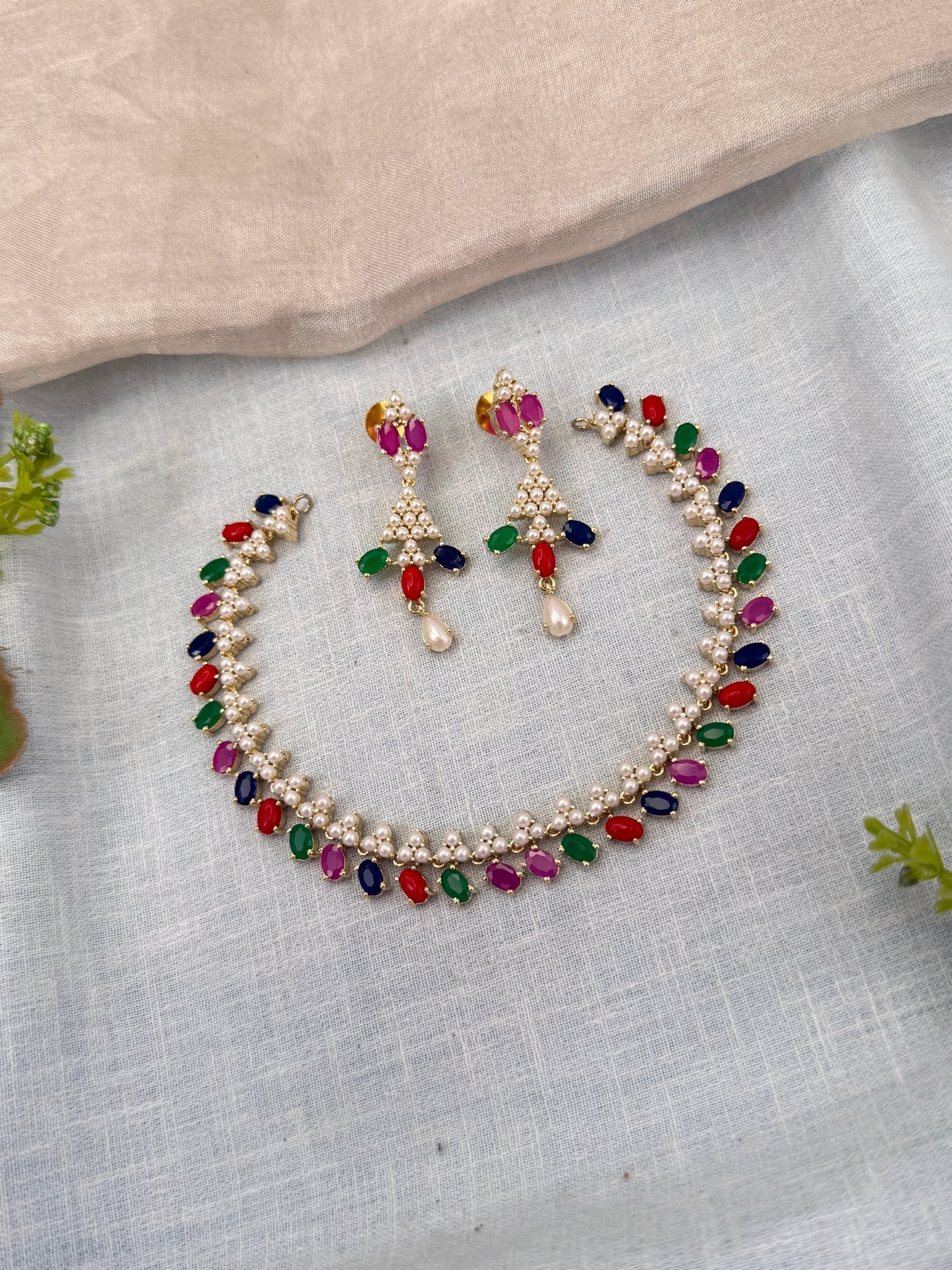 Royal Pearl Stone Short Necklace Set 694 - Mahilas