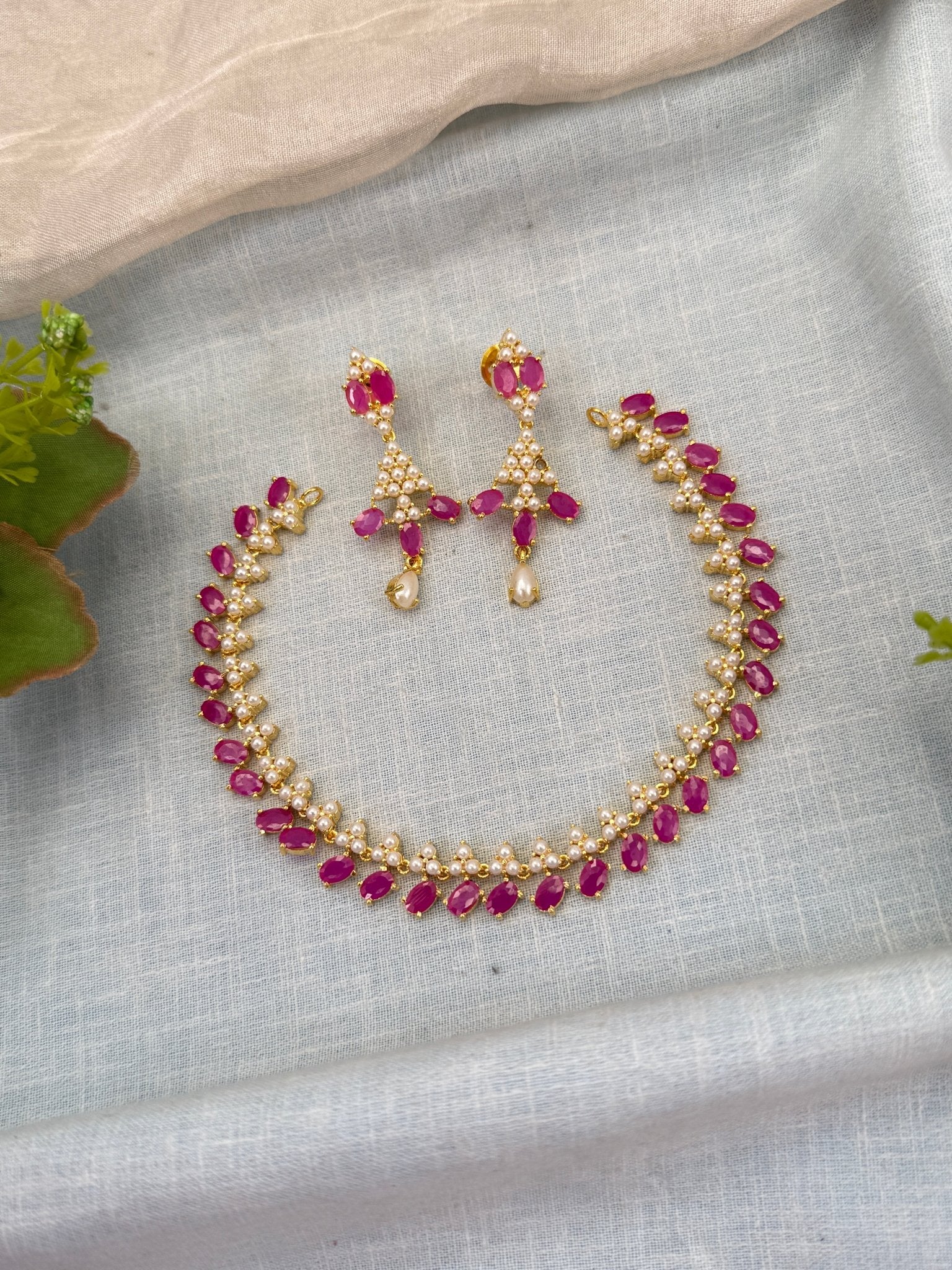 Royal Pearl Stone Short Necklace Set 695 - Mahilas