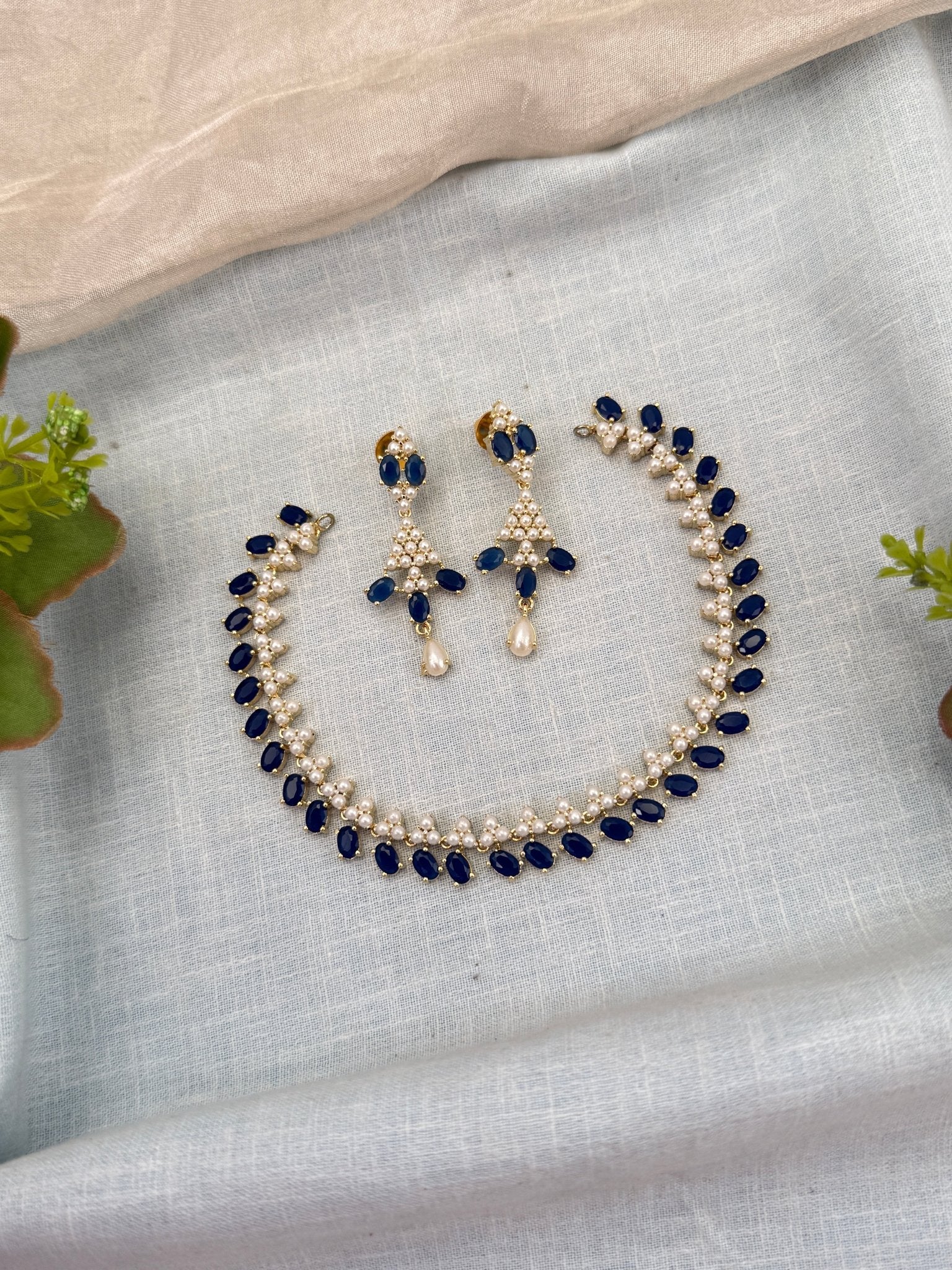 Royal Pearl Stone Short Necklace Set 699 - Mahilas