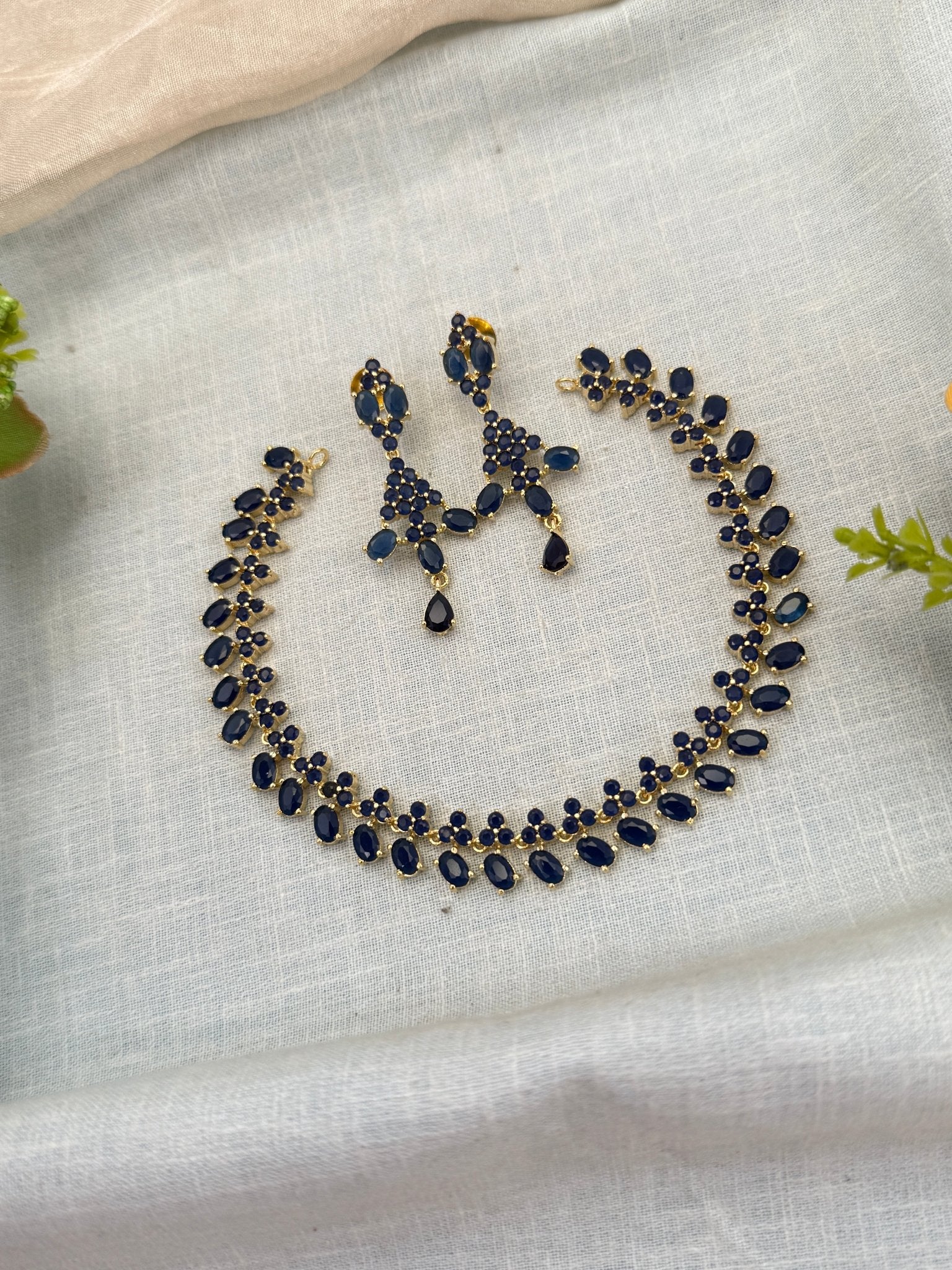 Royal Pearl Stone Short Necklace Set 701 - Mahilas