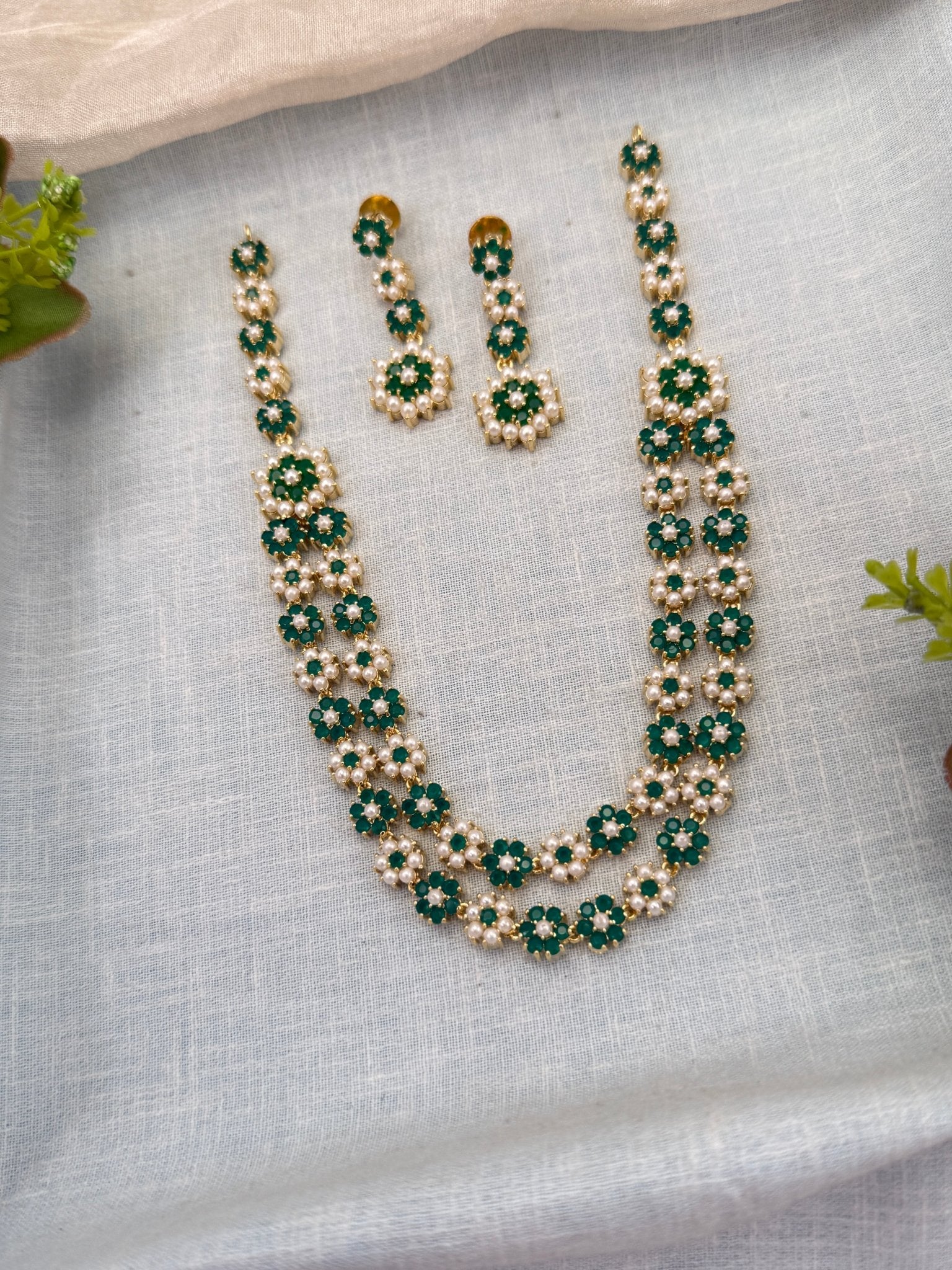 Royal Pearl Stone Short Necklace Set 704 - Mahilas