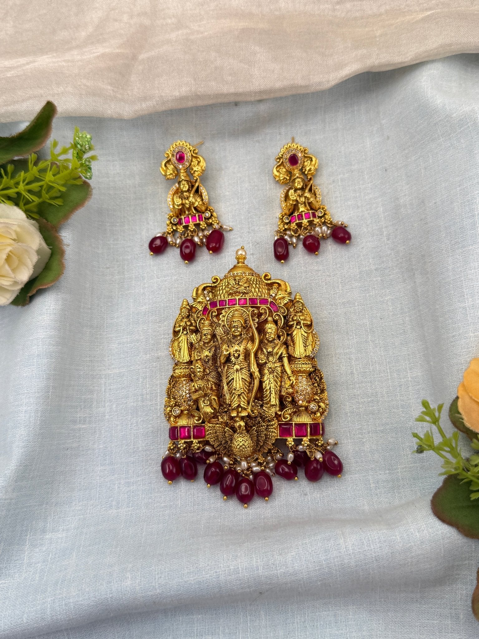 Royal Ram Parivar Jadau Pendant Set 309 - Mahilas
