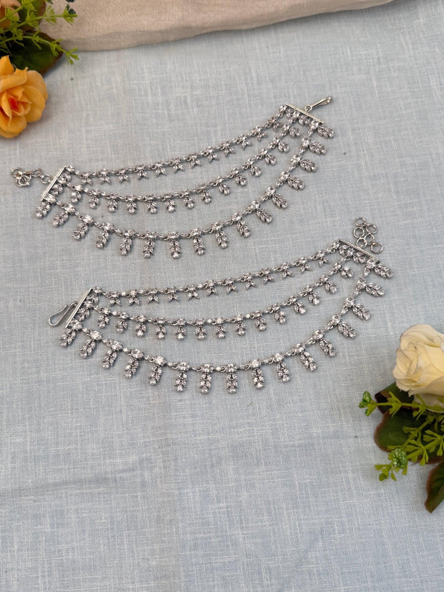 Royal Stone Maatal Ear Chain 269 - Mahilas