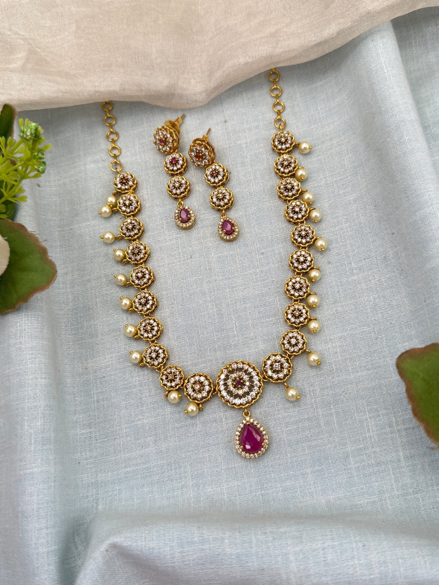 Royal Stone Short Necklace Set 649 - Mahilas