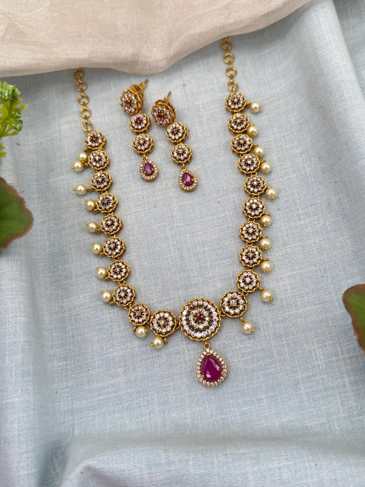 Royal Stone Short Necklace Set 649 - Mahilas