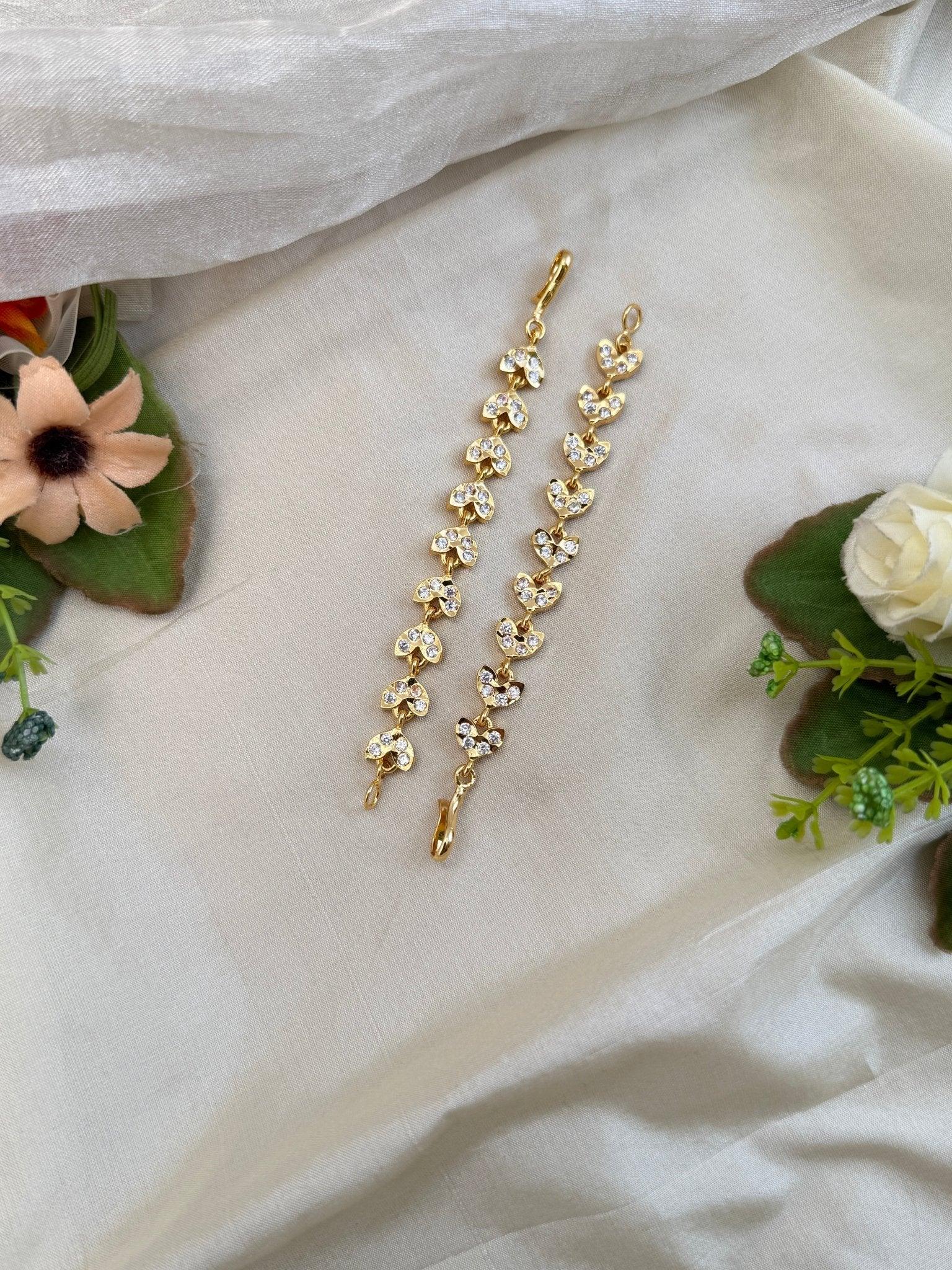 Royal Stone Straight Maatal Earchain 293 - Mahilas