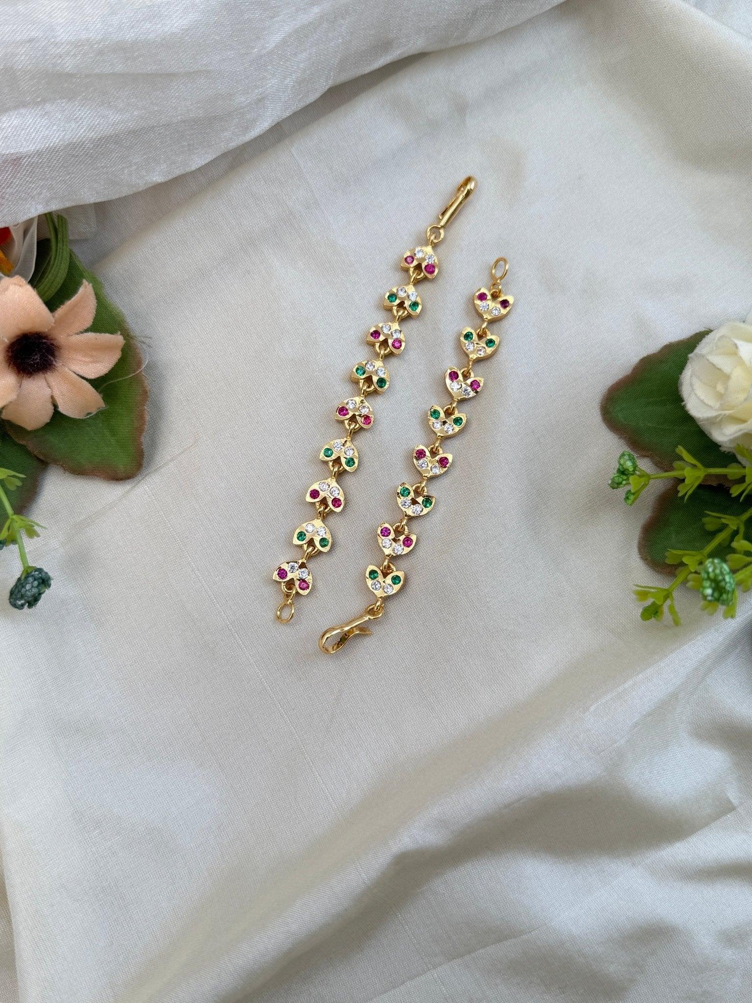 Royal Stone Straight Maatal Earchain 294 - Mahilas