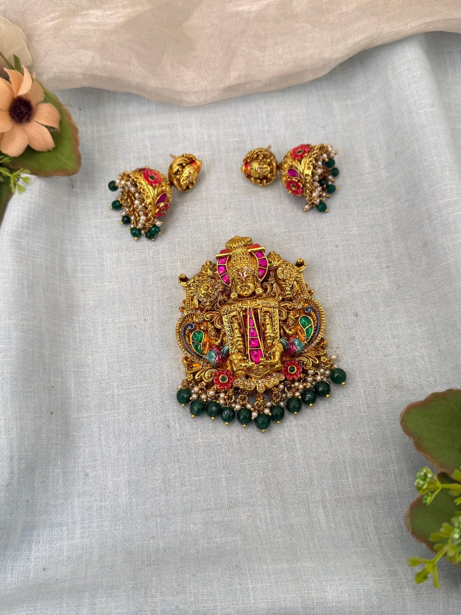 Royal Venkateshwara Jadau Pendant Set 248 - Mahilas