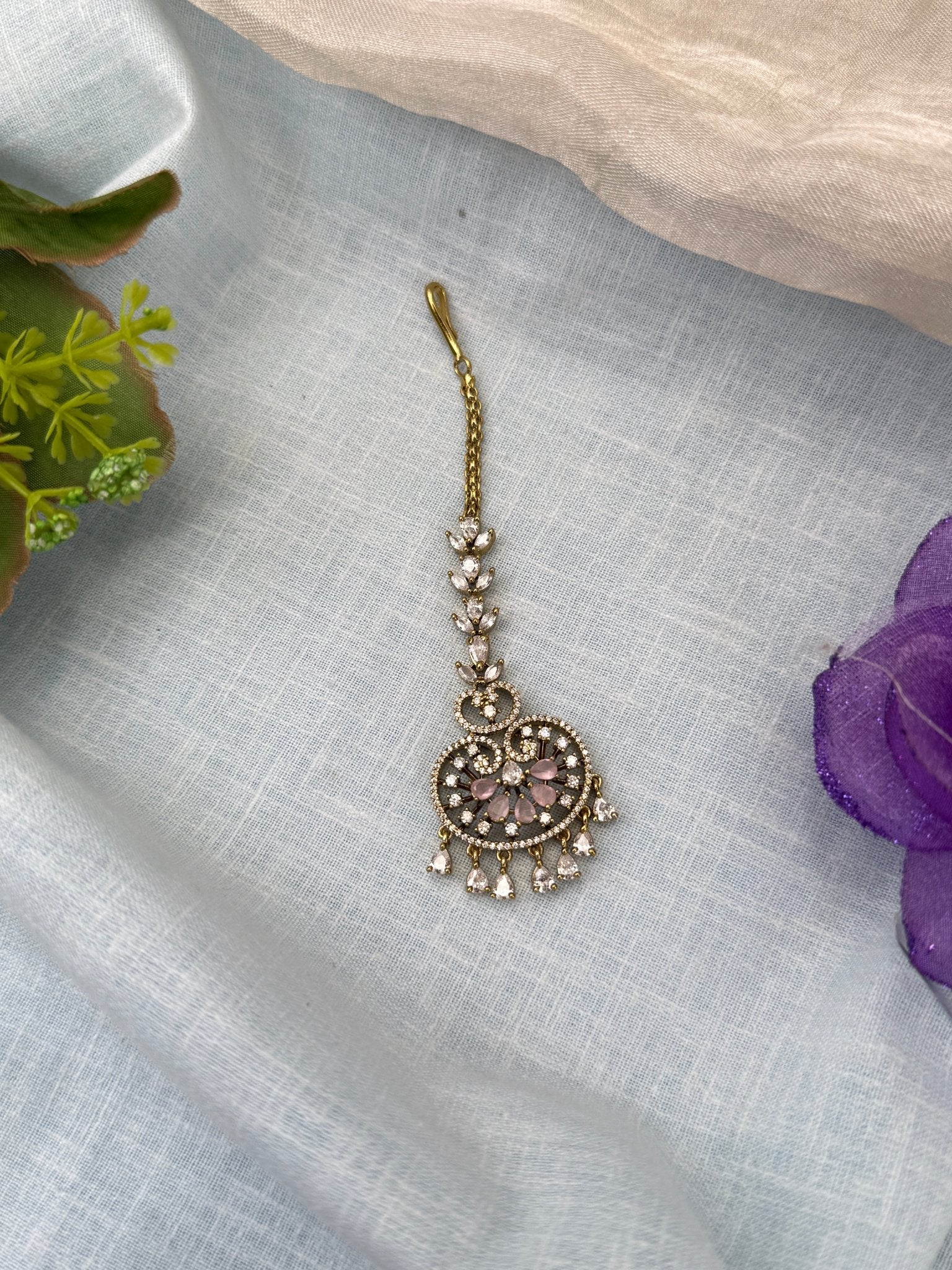 Royal Victorian Stone Maang Tikka 426 - Mahilas