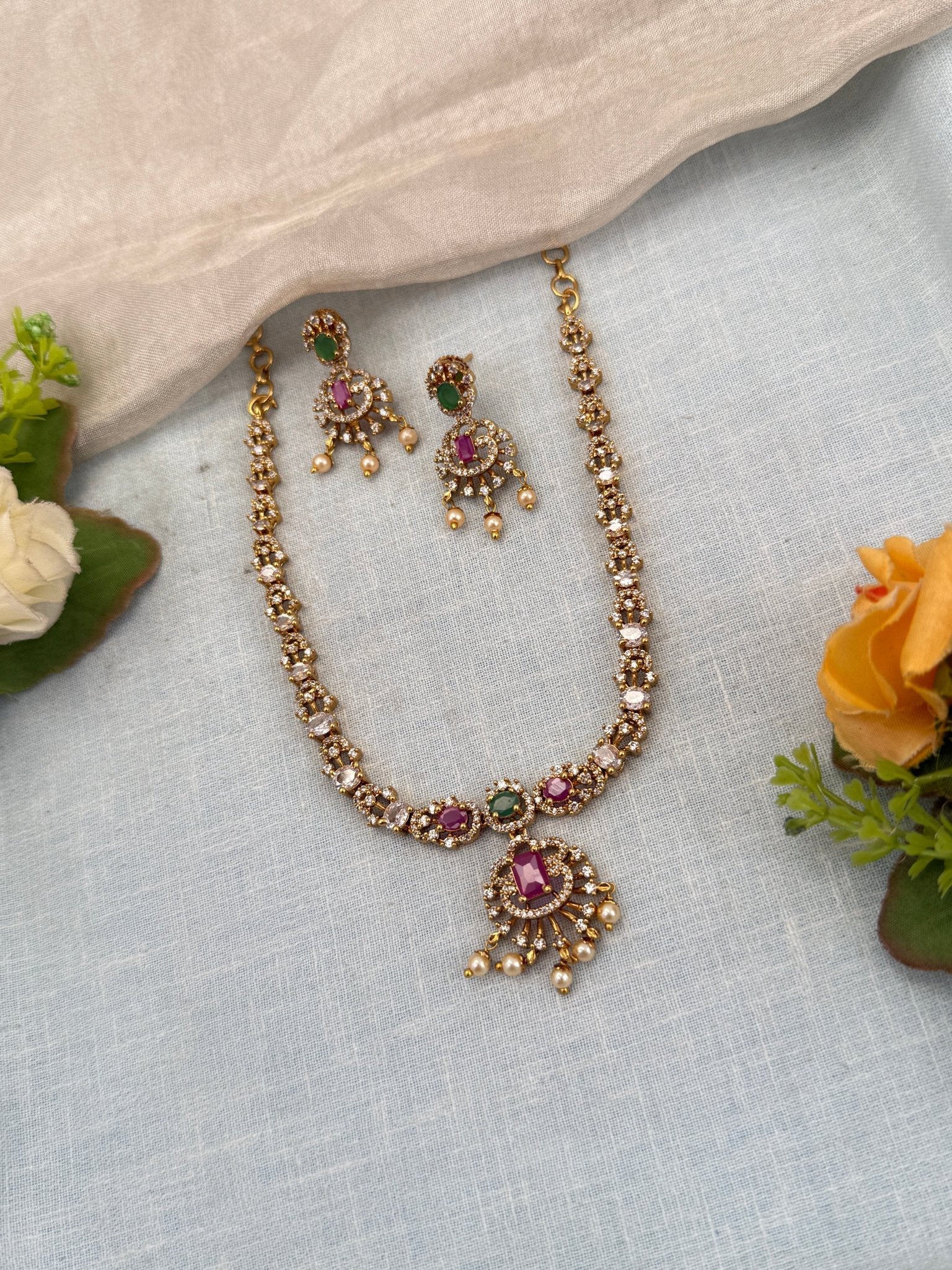 Royal Victorian Stone Short Necklace Set 651 - Mahilas