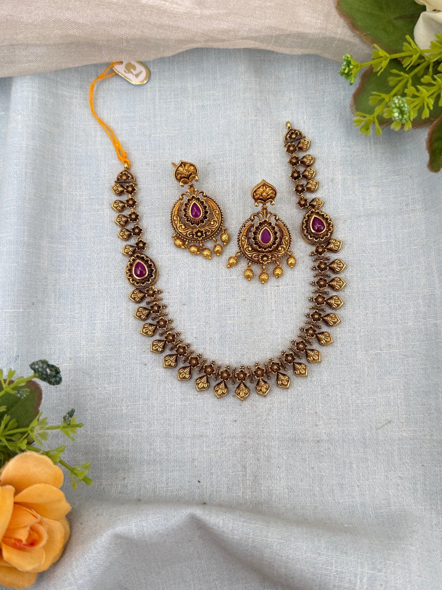 Simple Antique Short Necklace Set 0169 - Mahilas