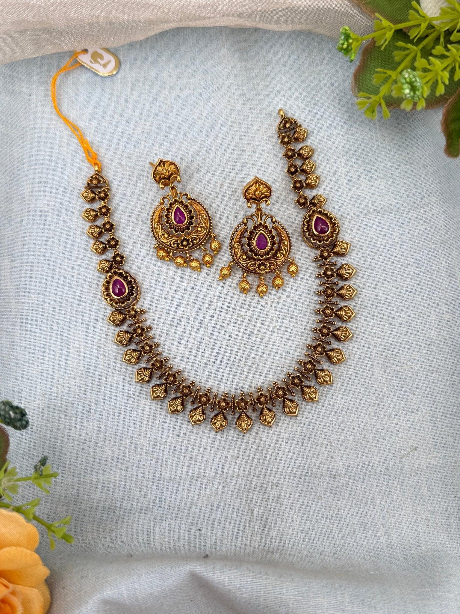 Simple Antique Short Necklace Set 0169 - Mahilas
