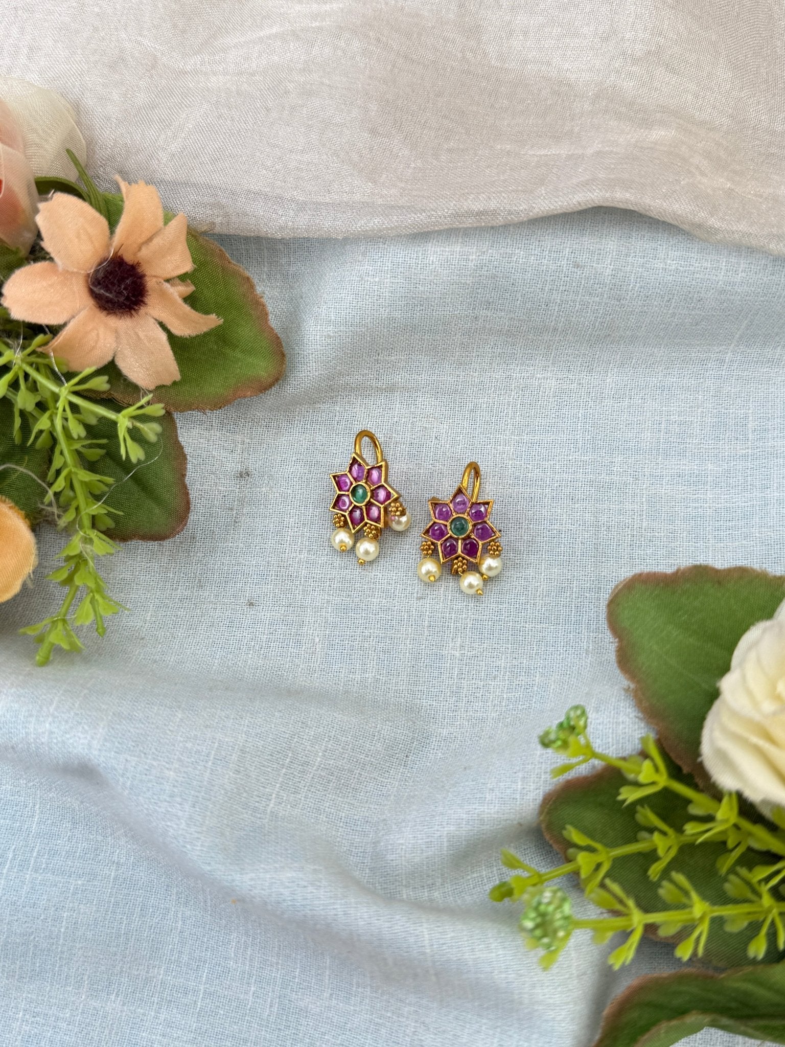 Simple Stone Antique Bugadi Earrings 2007 - Mahilas