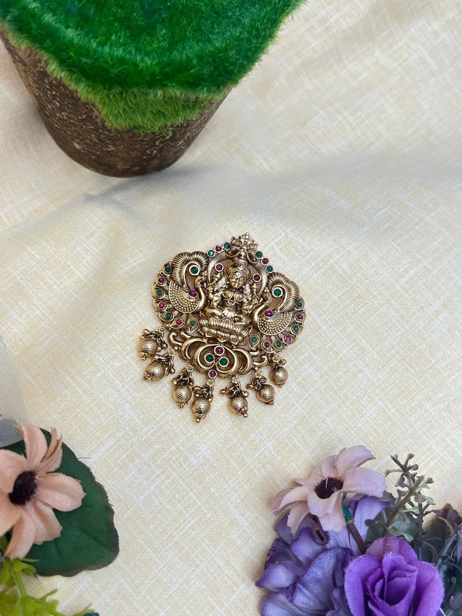 Small Antique Jade Bille 0422 - Mahilas