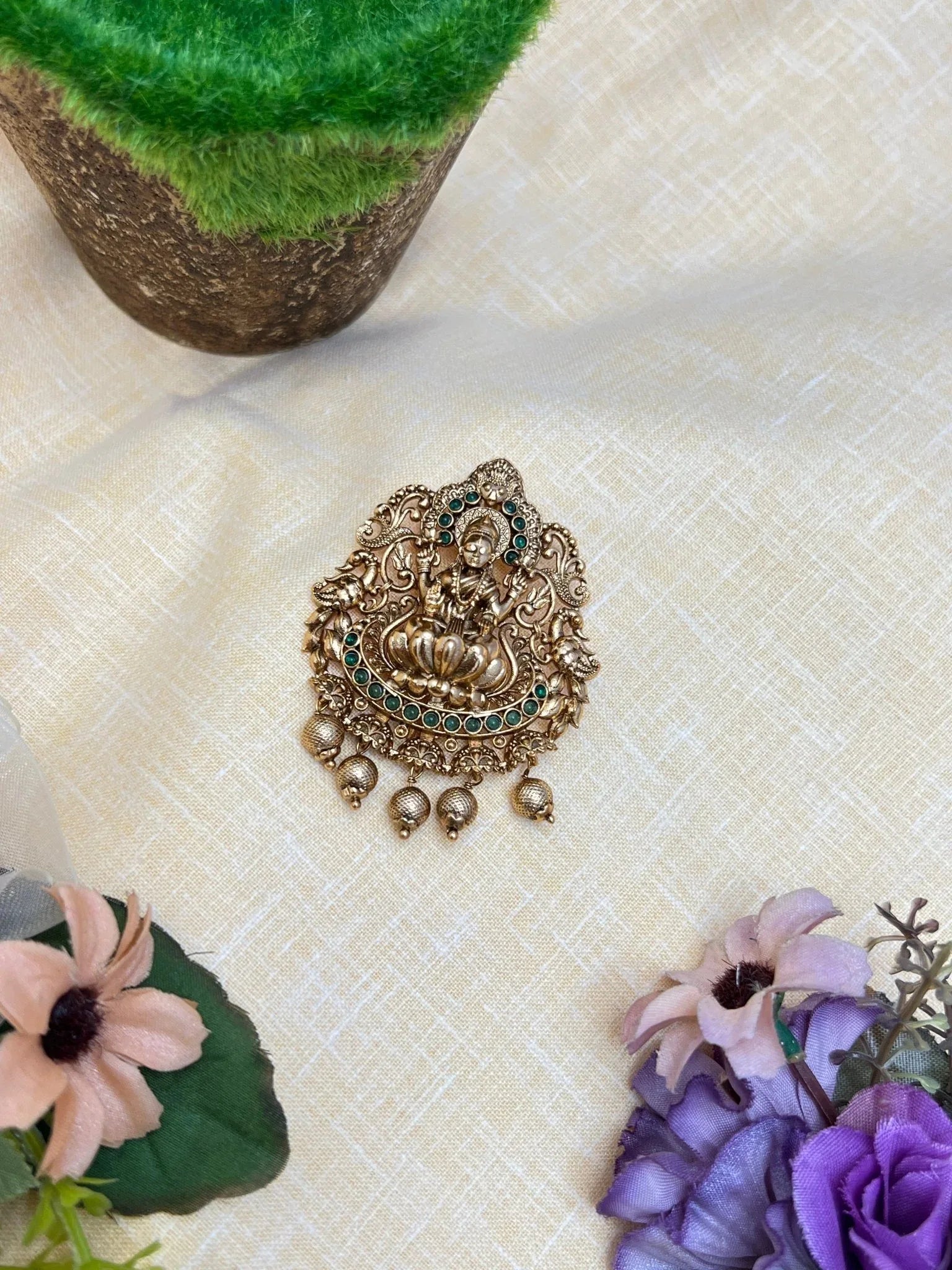 Small Antique Jade Bille 0425 - Mahilas
