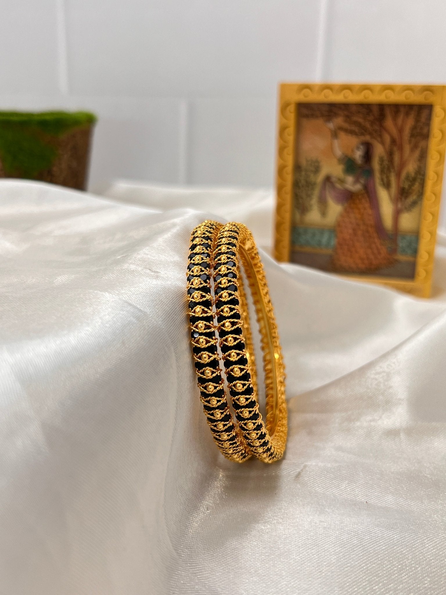 Stone Bangle 0301 - 8 Colours - Mahilas