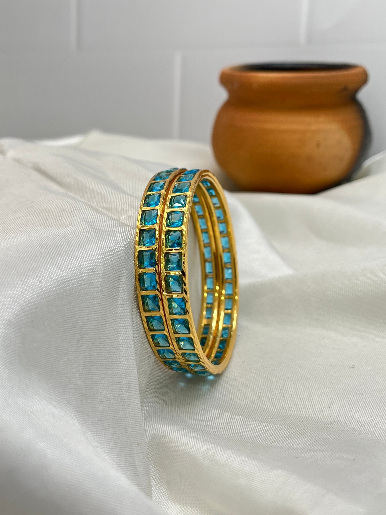 Stone Bangle - Swarna - Mahilas