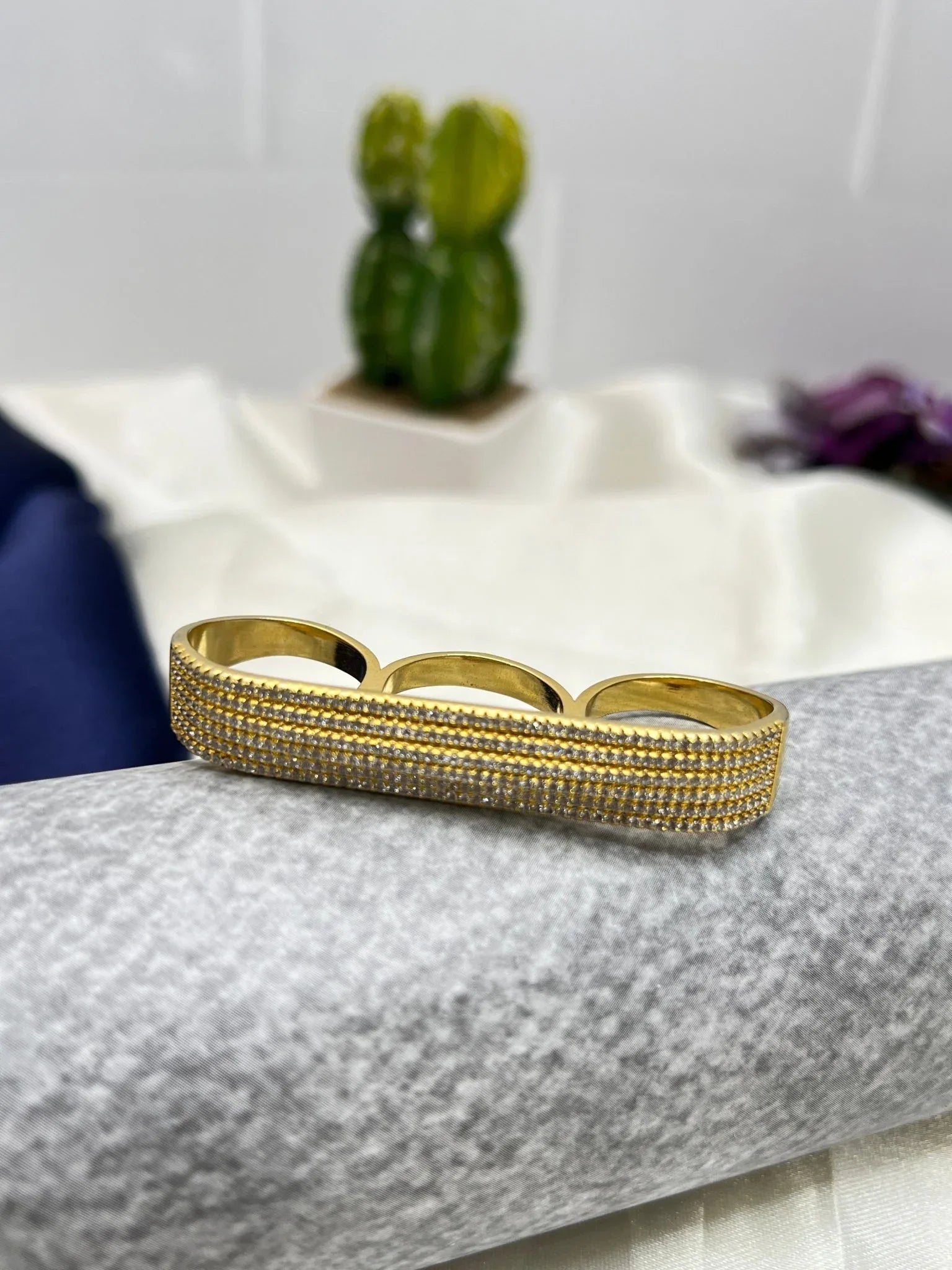 Three finger Ring 047 - Mahilas