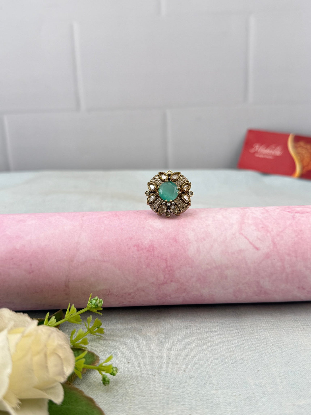 Victorian Kundan Finger Ring | F0008 - Mahilas