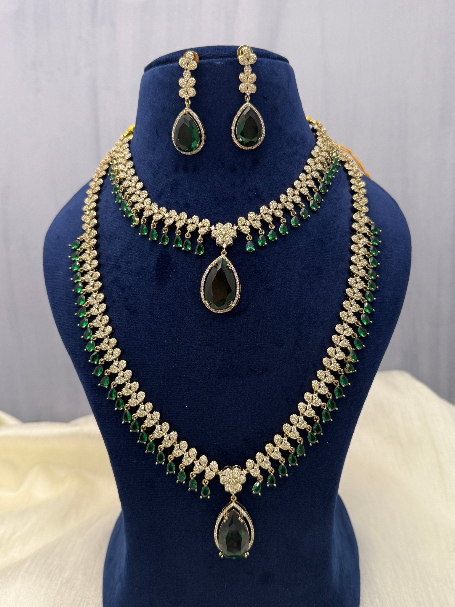 Victorian Kundan Stone Necklace Set 0760 - Mahilas