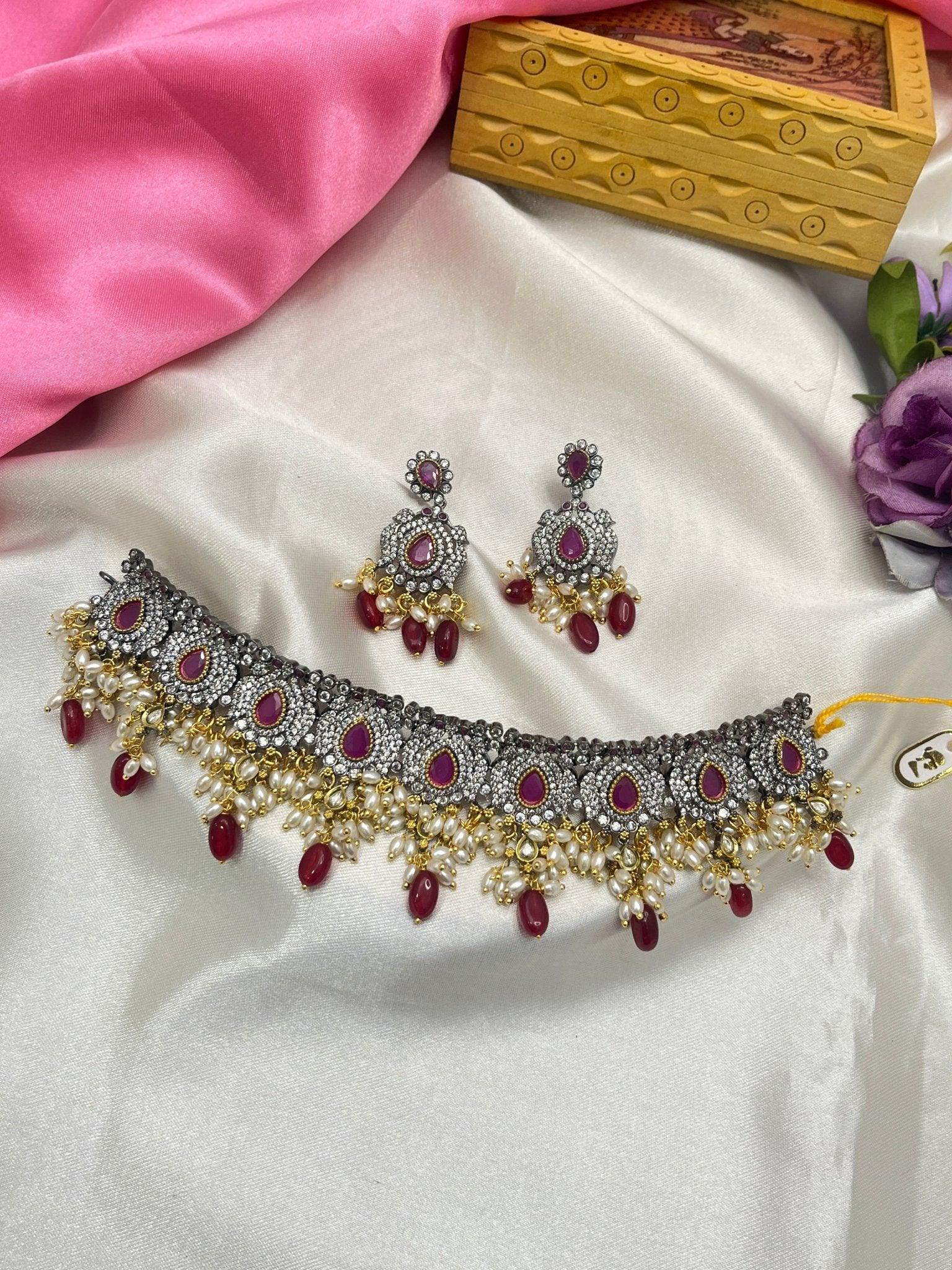 Victorian Necklace Set 054 - Mahilas