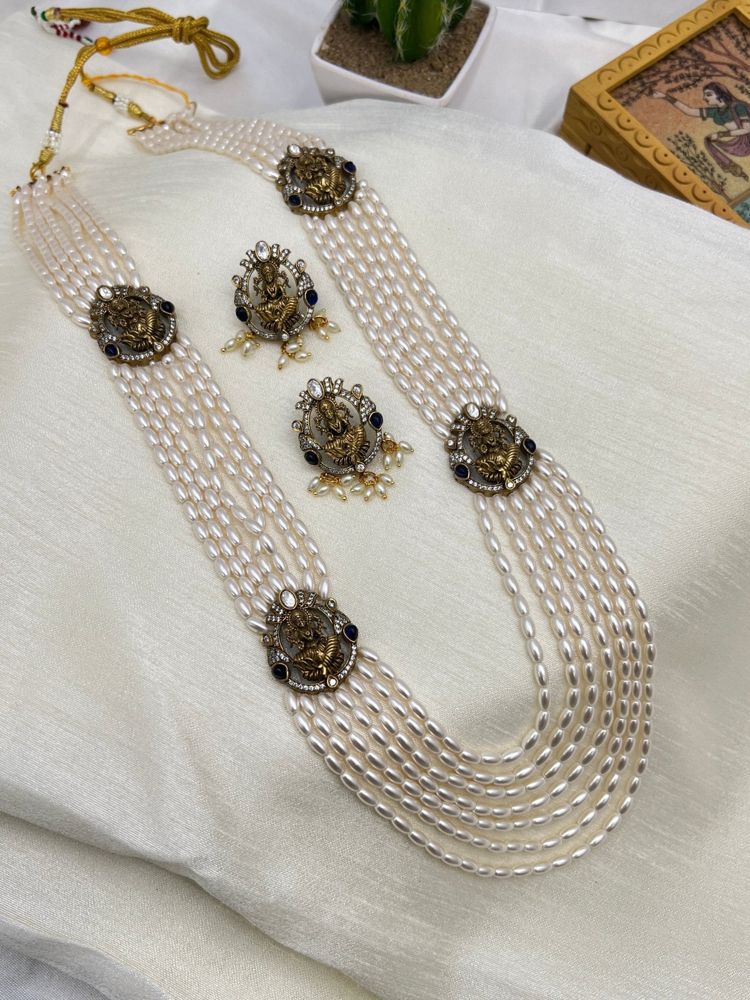 Victorian Necklace Set 065 - Mahilas