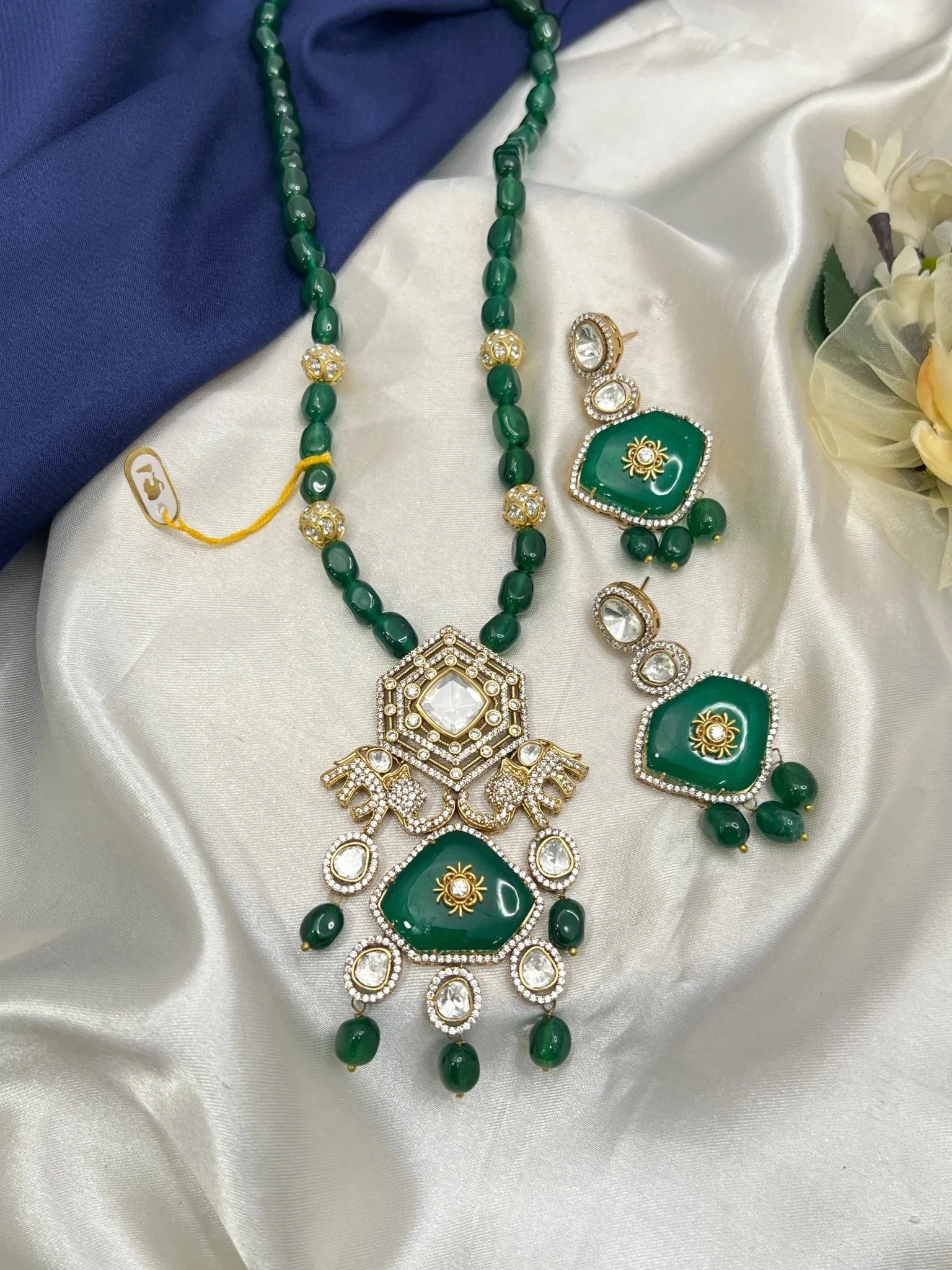 Victorian Necklace Set 099 - Mahilas