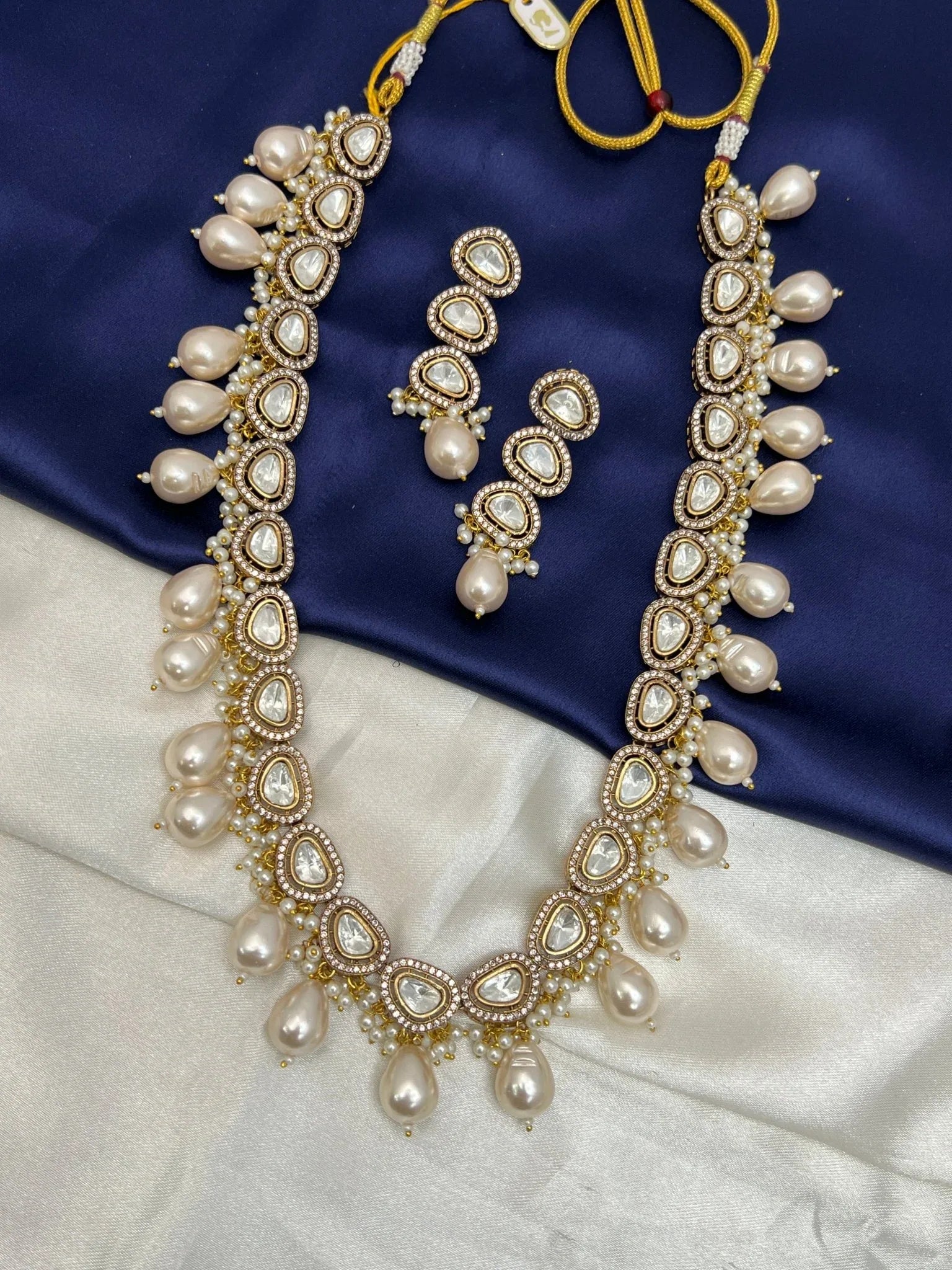 Victorian Necklace Set 125 - Mahilas